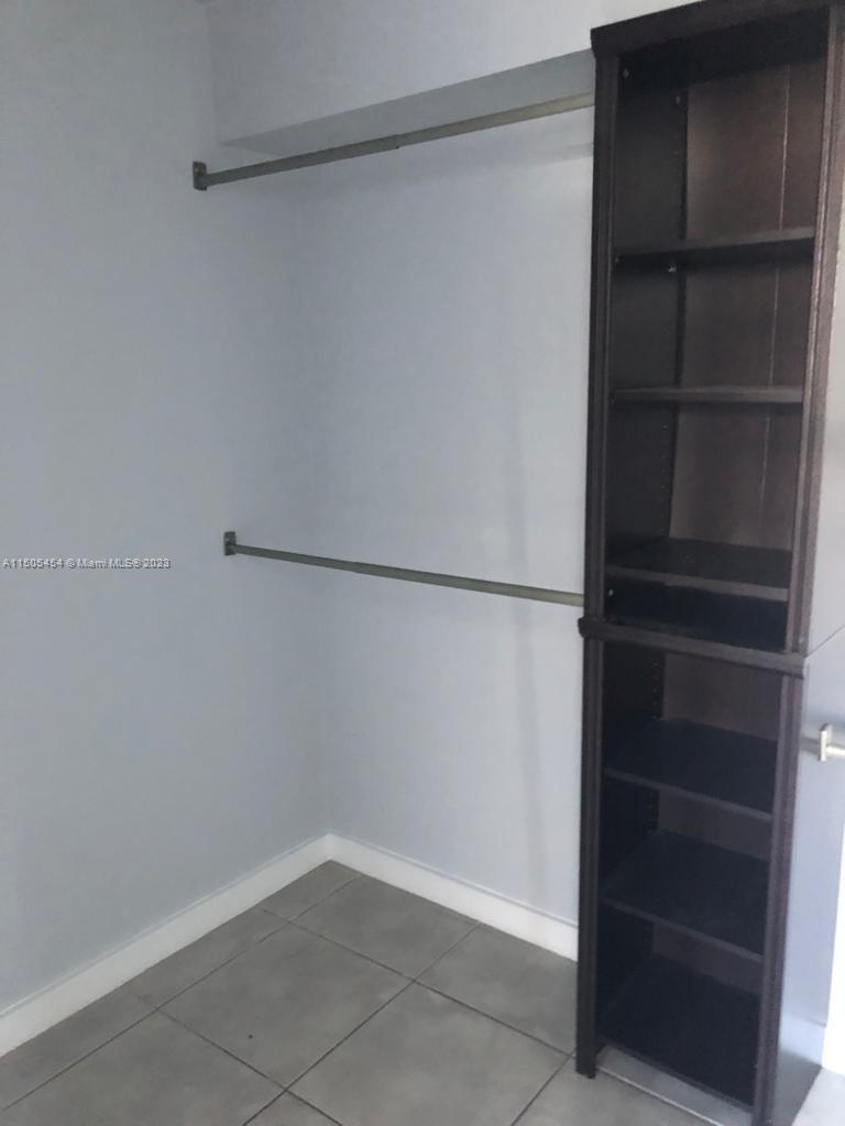 NIRVANA CONDO NO FIVE CON - Residential