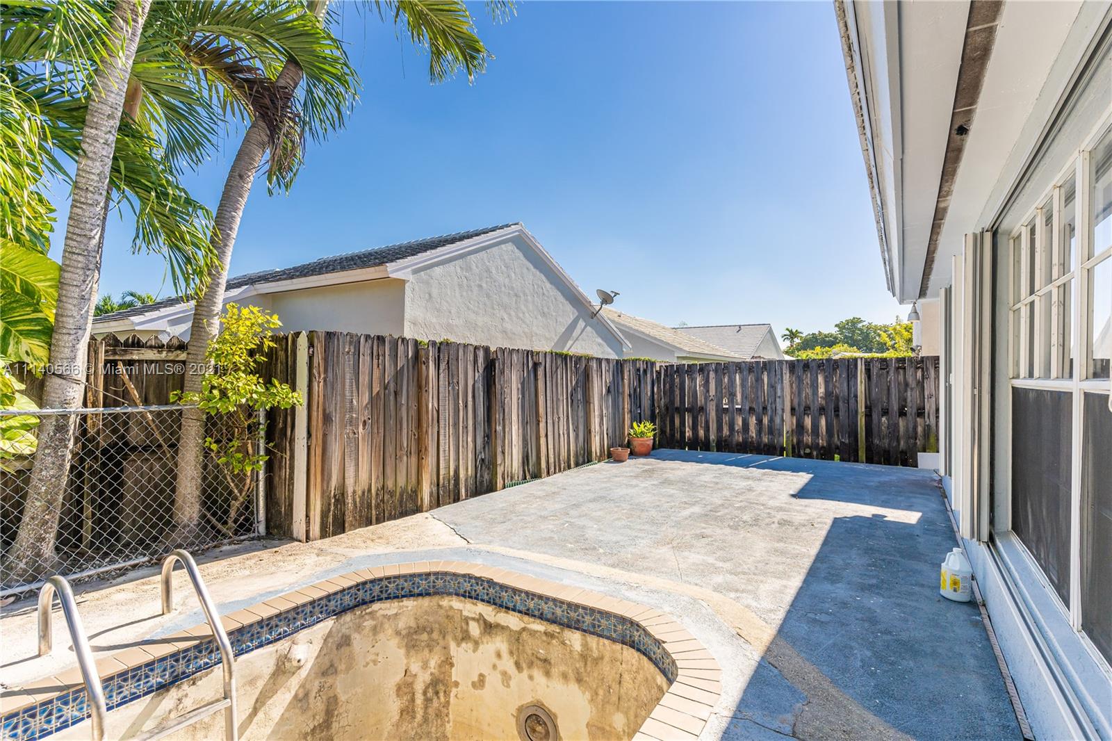 CORAL CREEK - Residential