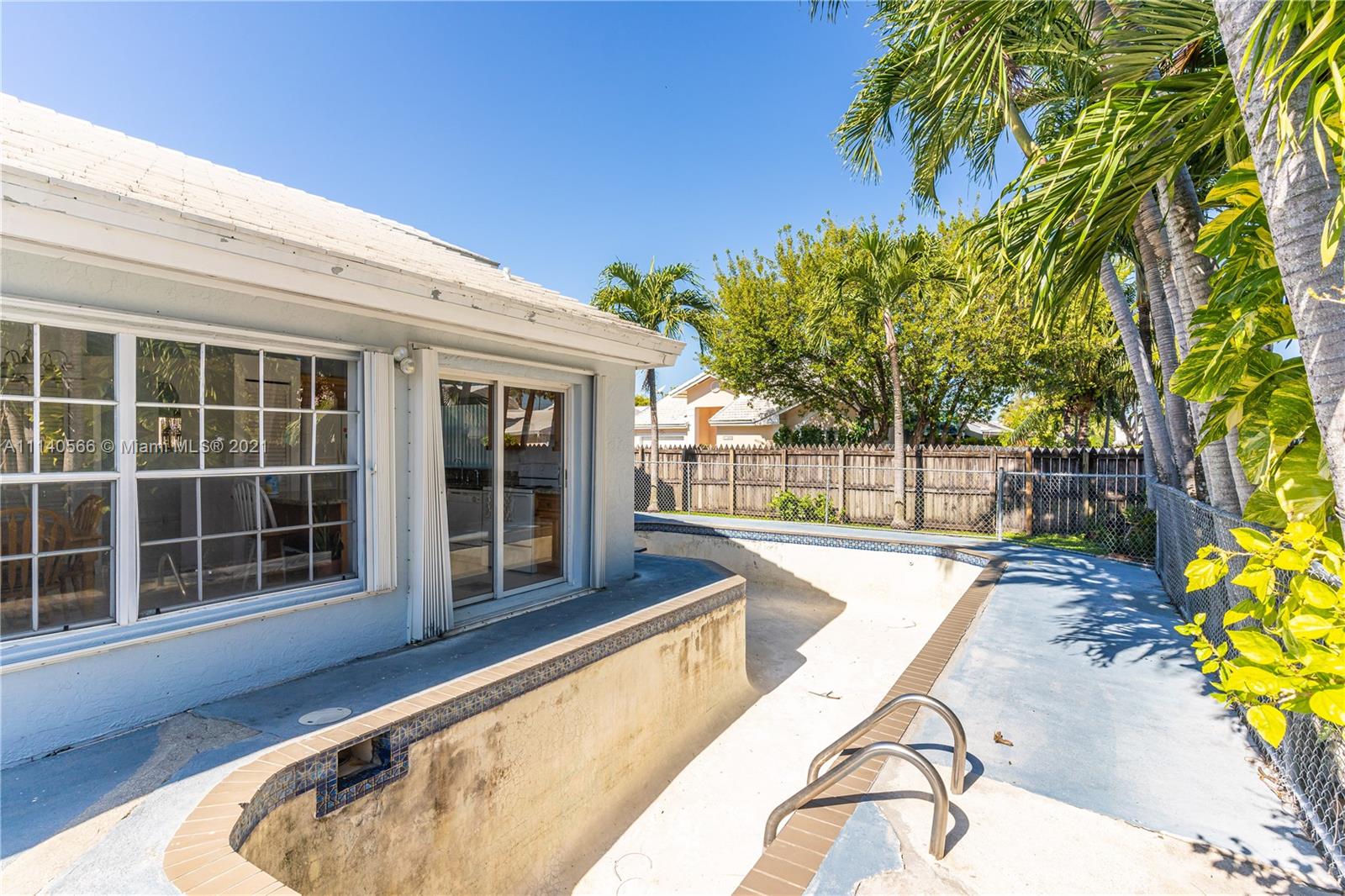 CORAL CREEK - Residential