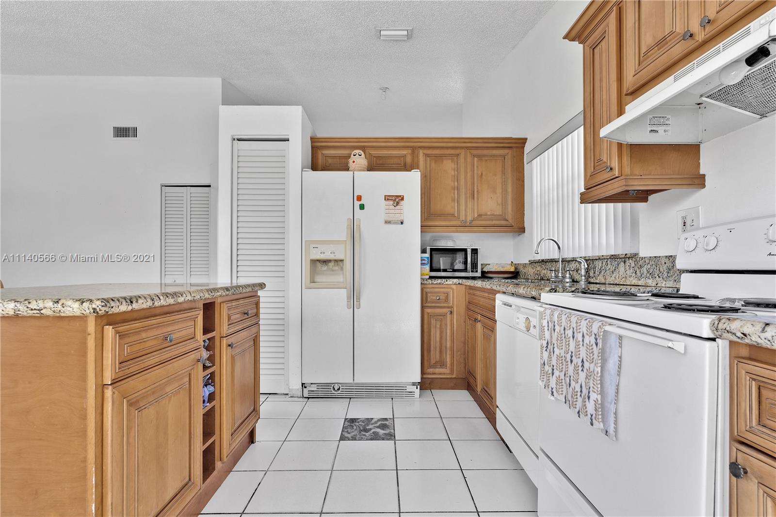 CORAL CREEK - Residential