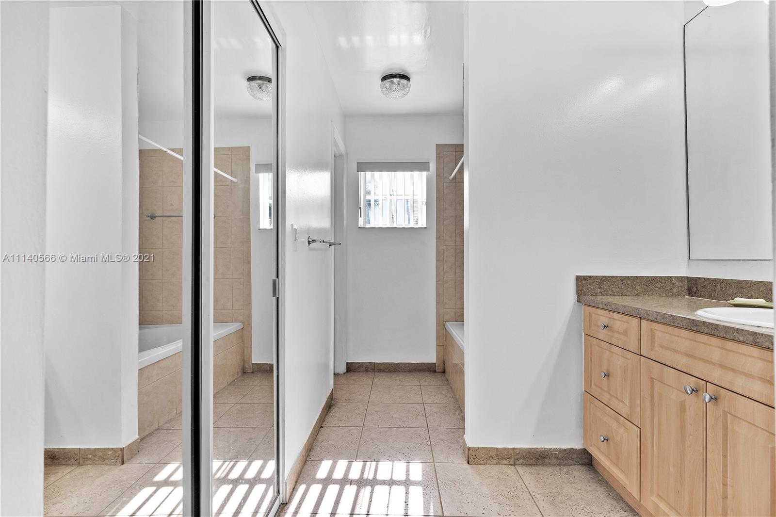 CORAL CREEK - Residential