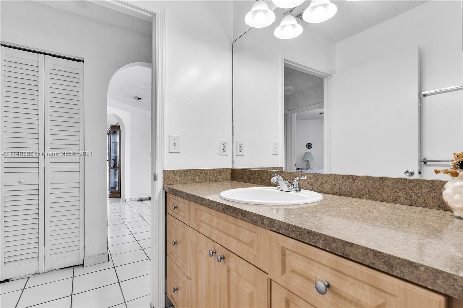 CORAL CREEK - Residential