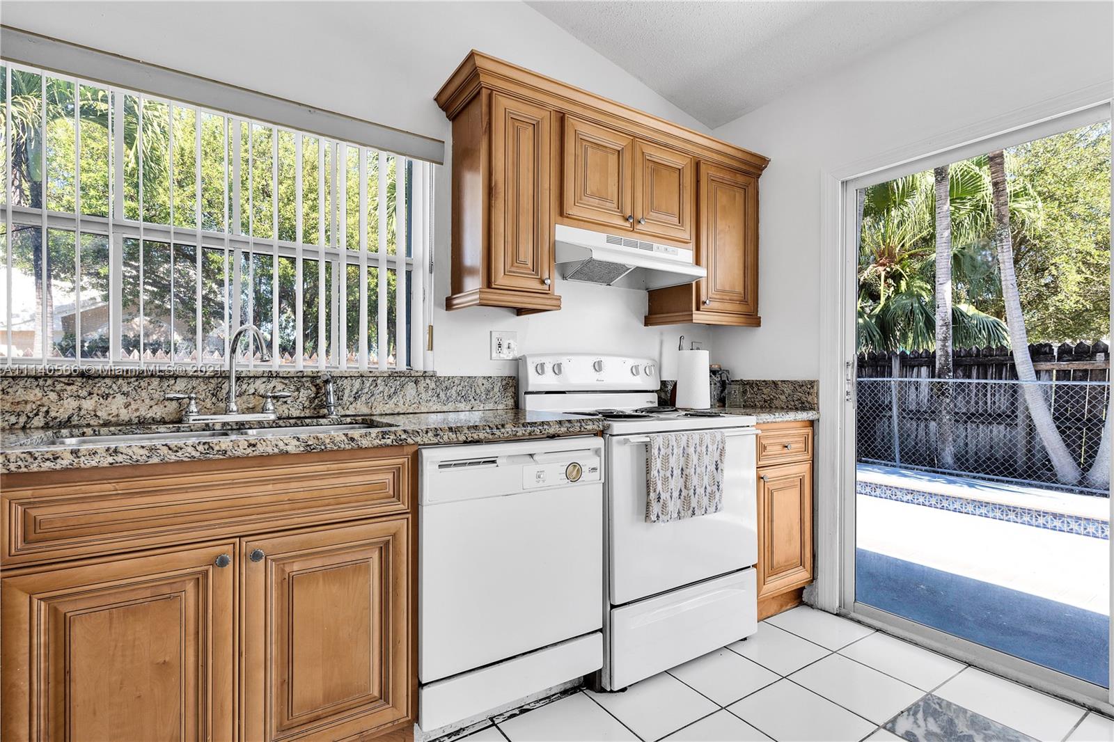 CORAL CREEK - Residential