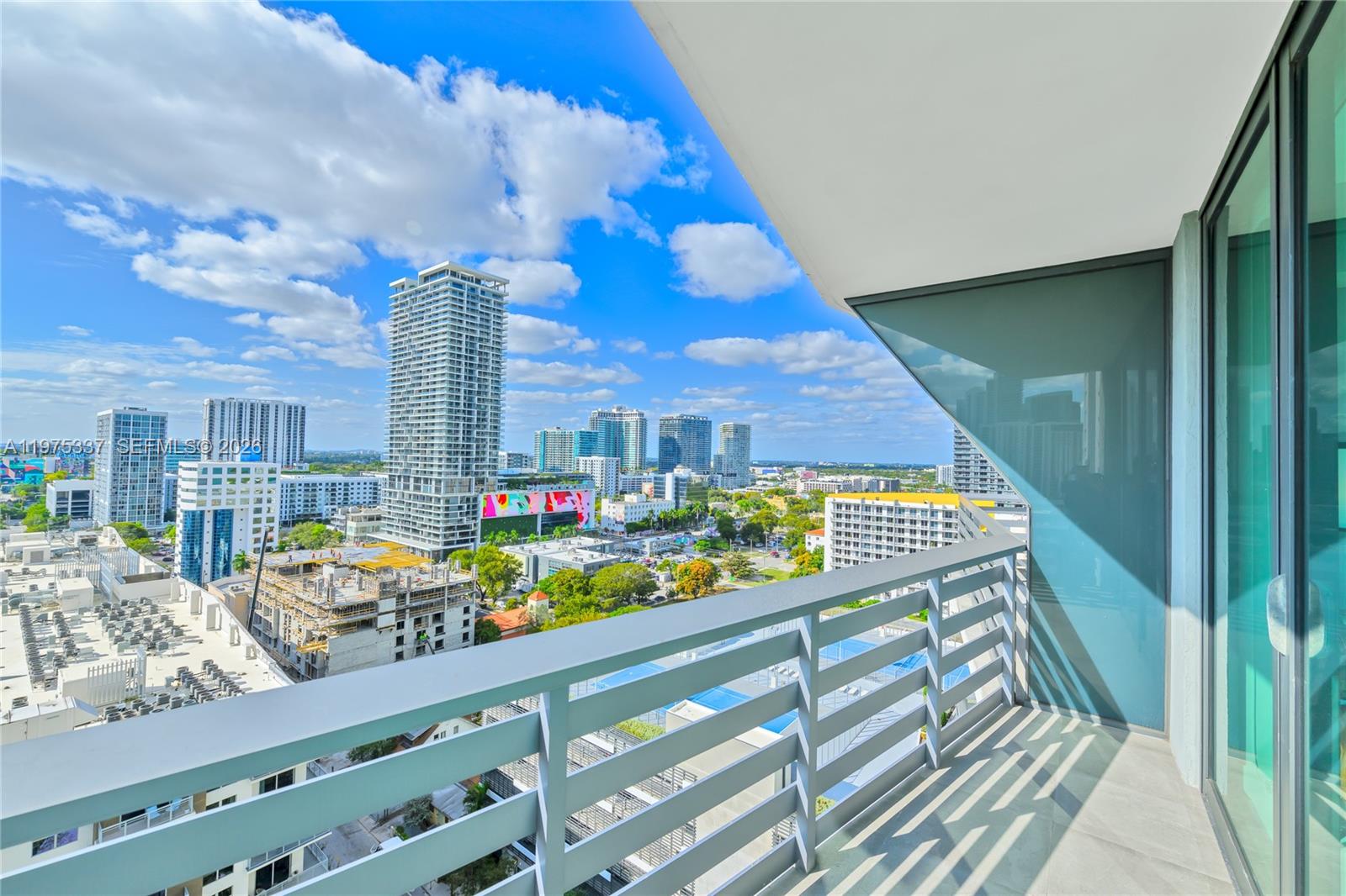 ICON BAY CONDO - Residential