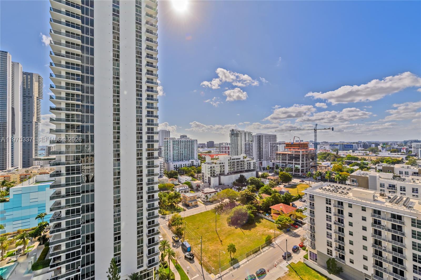 ICON BAY CONDO - Residential