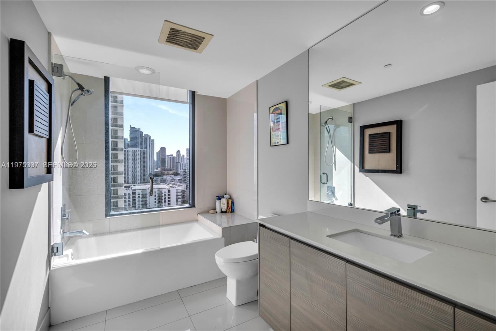 ICON BAY CONDO - Residential