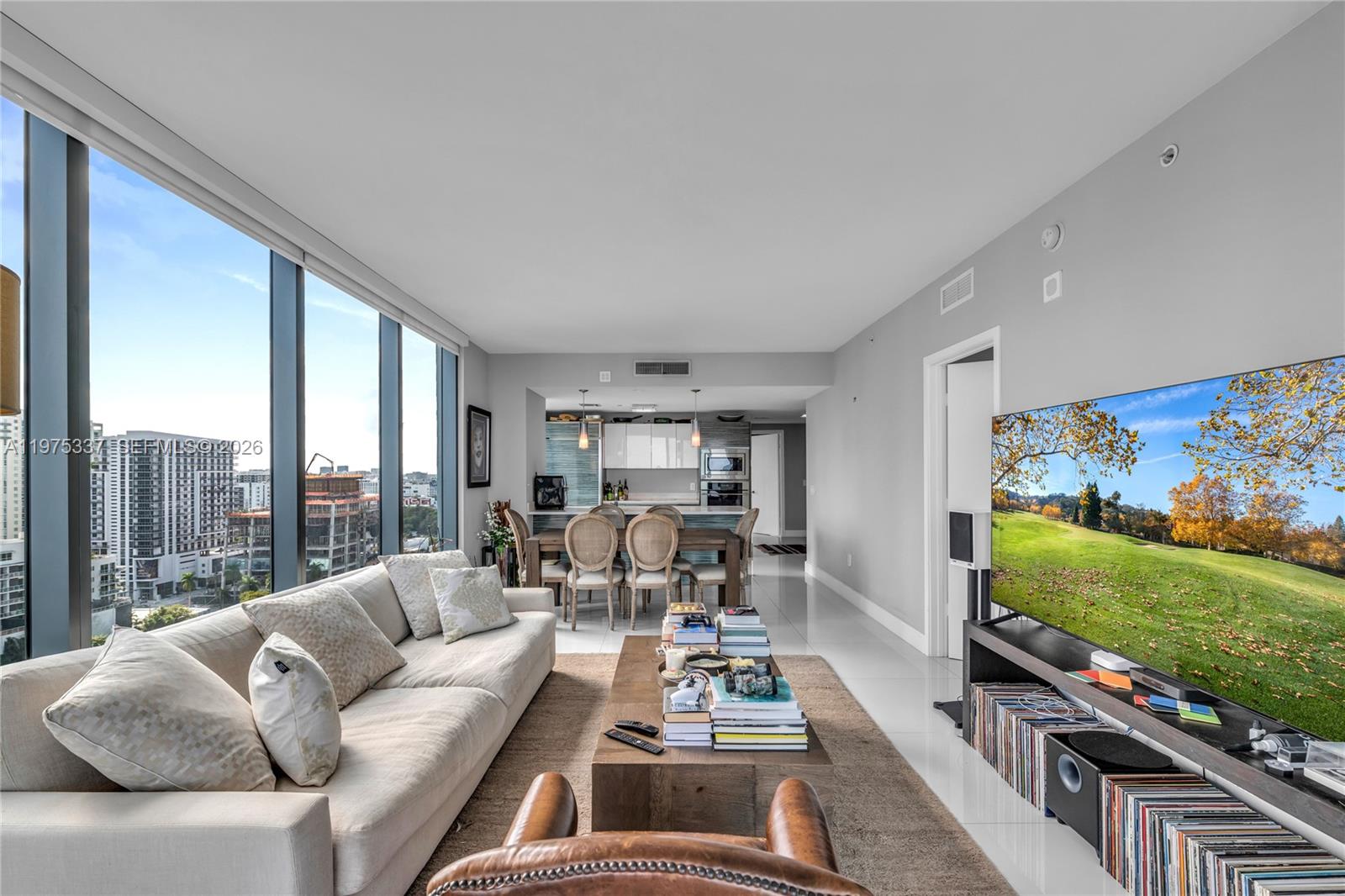 ICON BAY CONDO - Residential