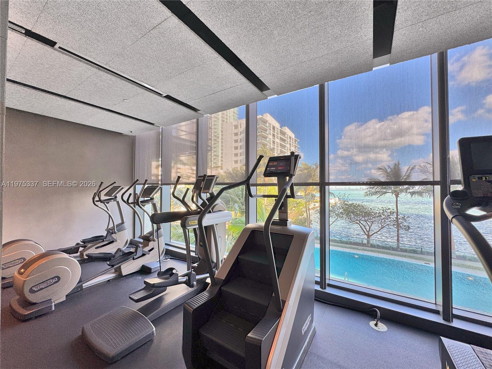 ICON BAY CONDO - Residential