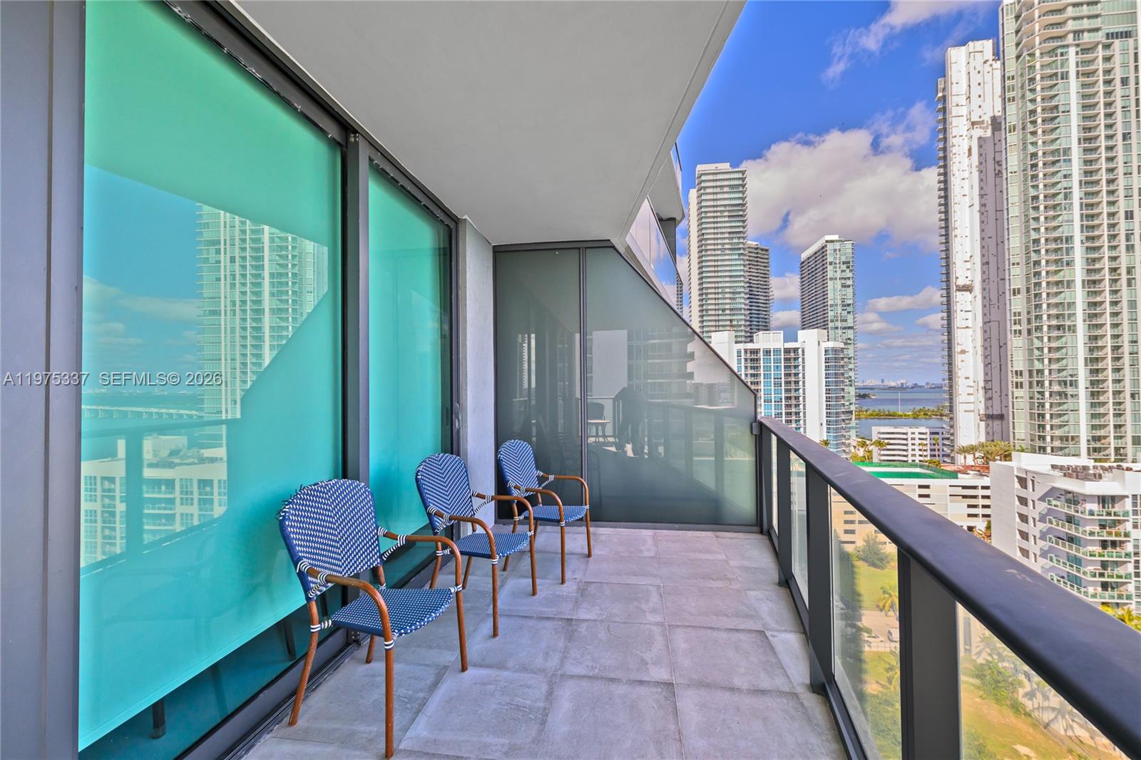 ICON BAY CONDO - Residential
