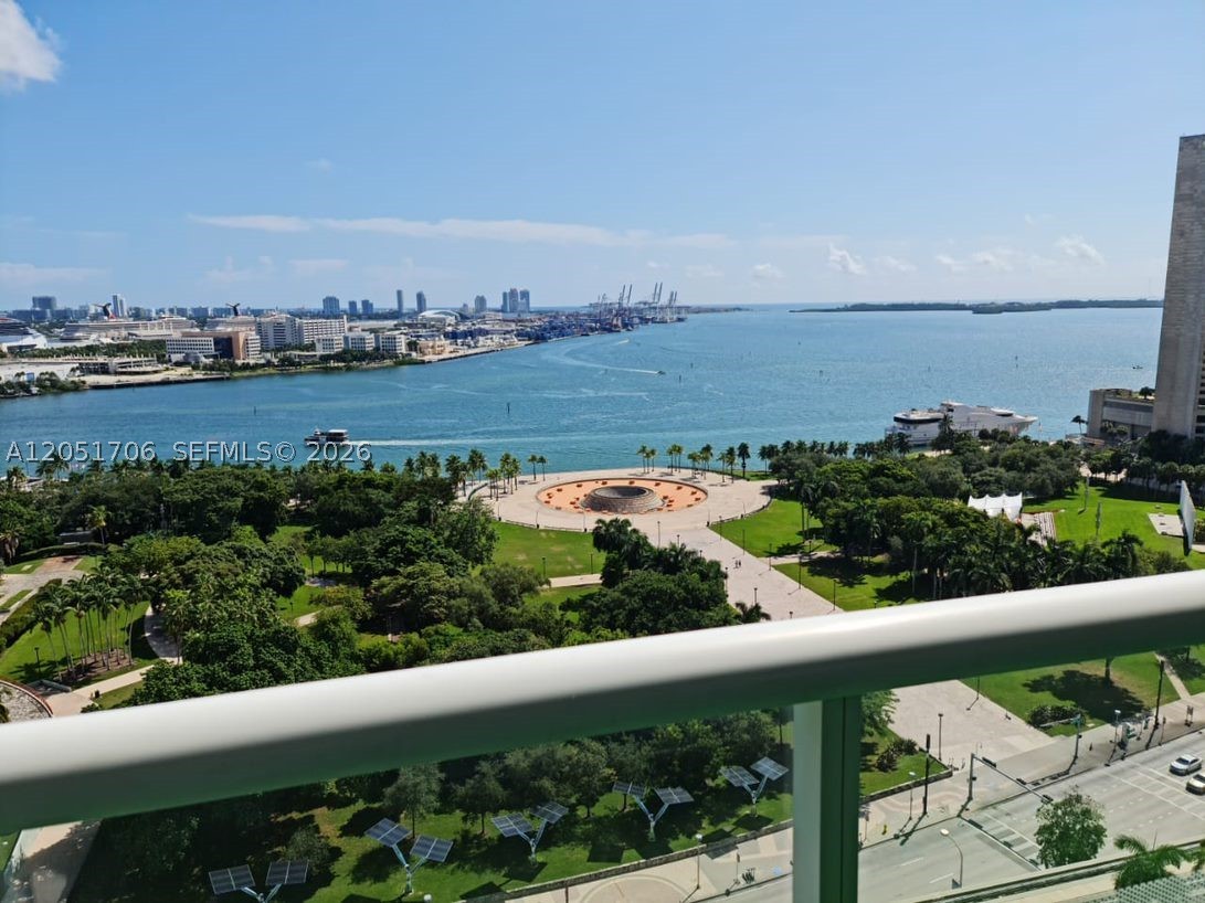 50 BISCAYNE CONDO - Residential Lease