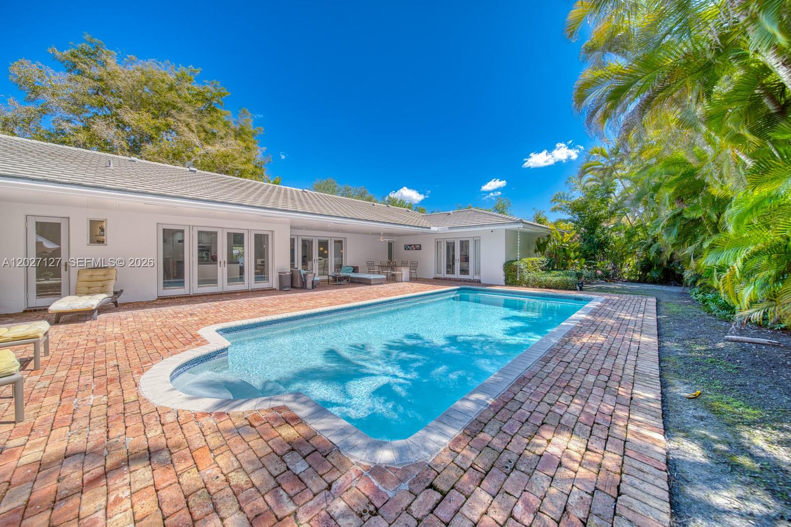 HAMMOCK HEIGHTS - Residential Lease