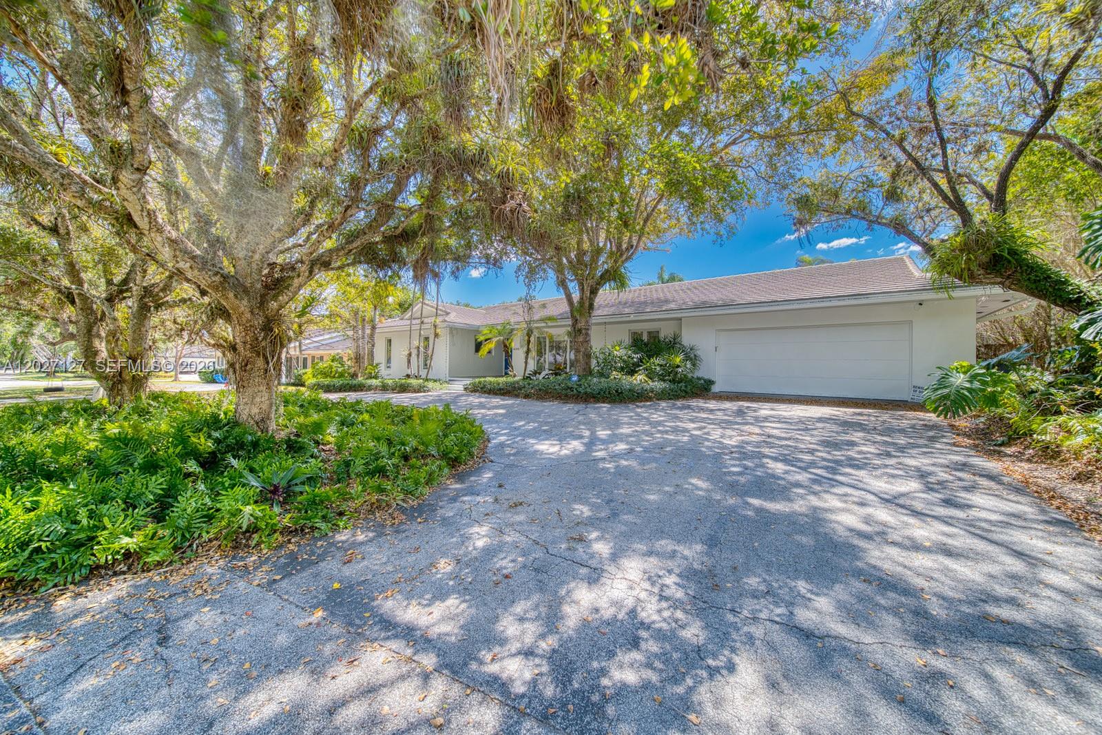 HAMMOCK HEIGHTS - Residential Lease