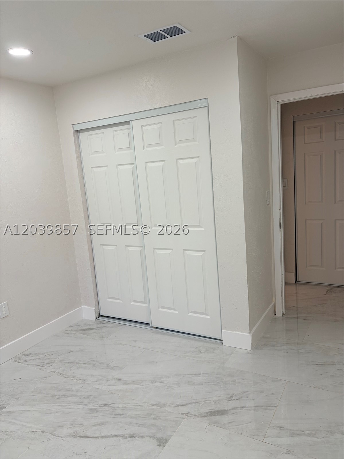 VISTA VERDE TOWNHOUSE SEC - Residential