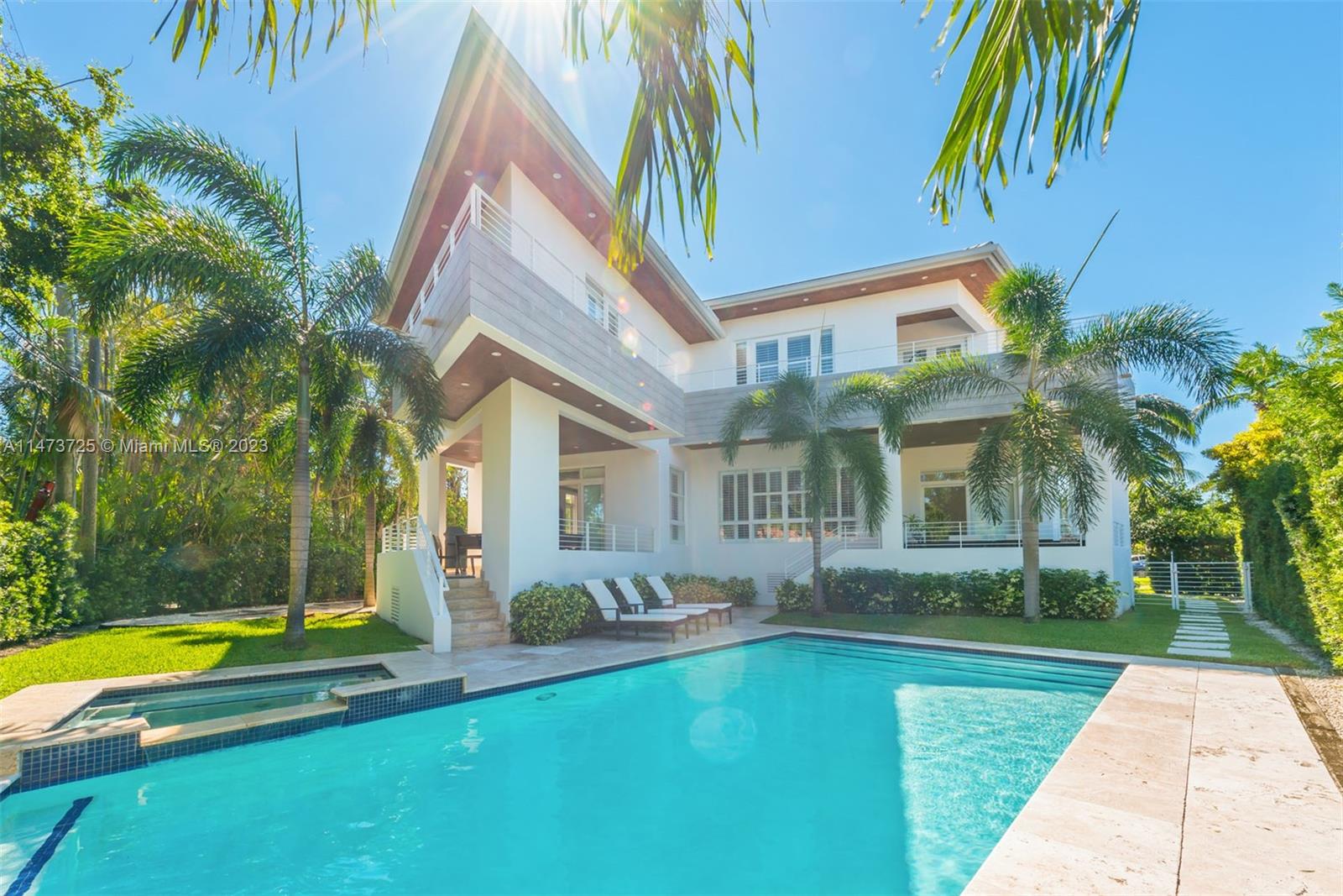 TROPICAL ISLE HOMES SUB 4 - Residential