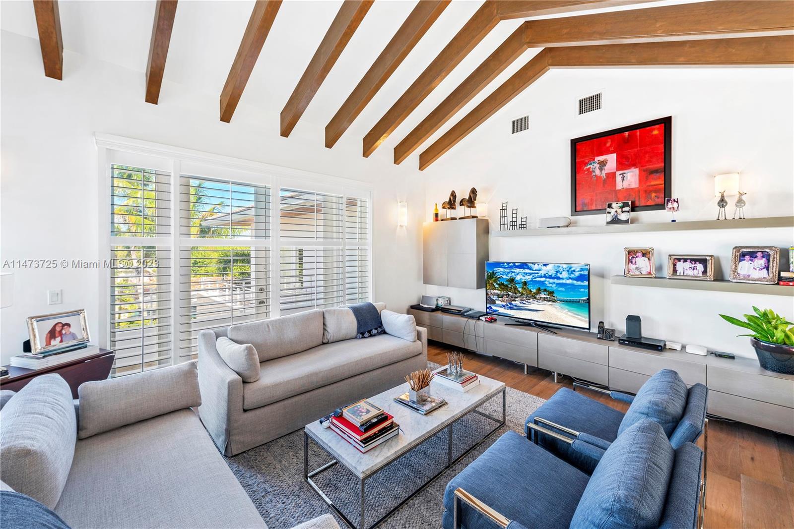 TROPICAL ISLE HOMES SUB 4 - Residential