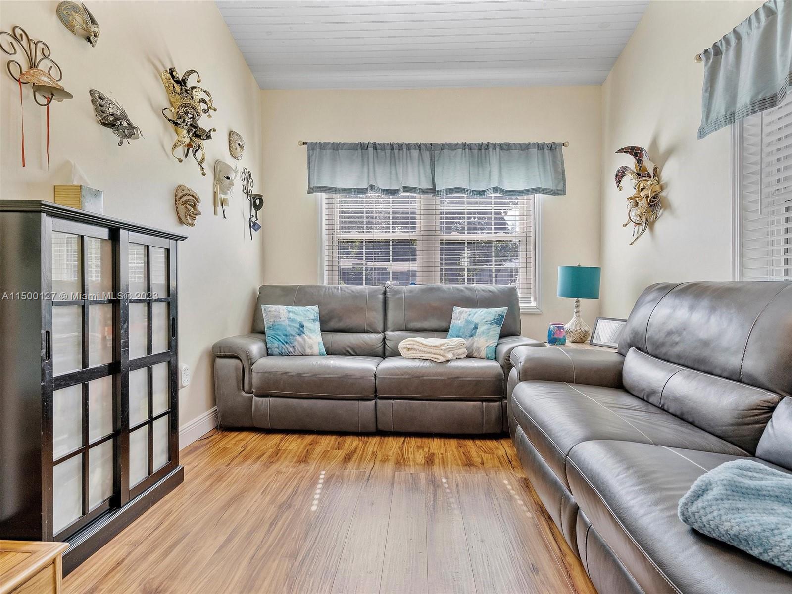 DUNNINGS MIAMI SHORES EXT - Residential