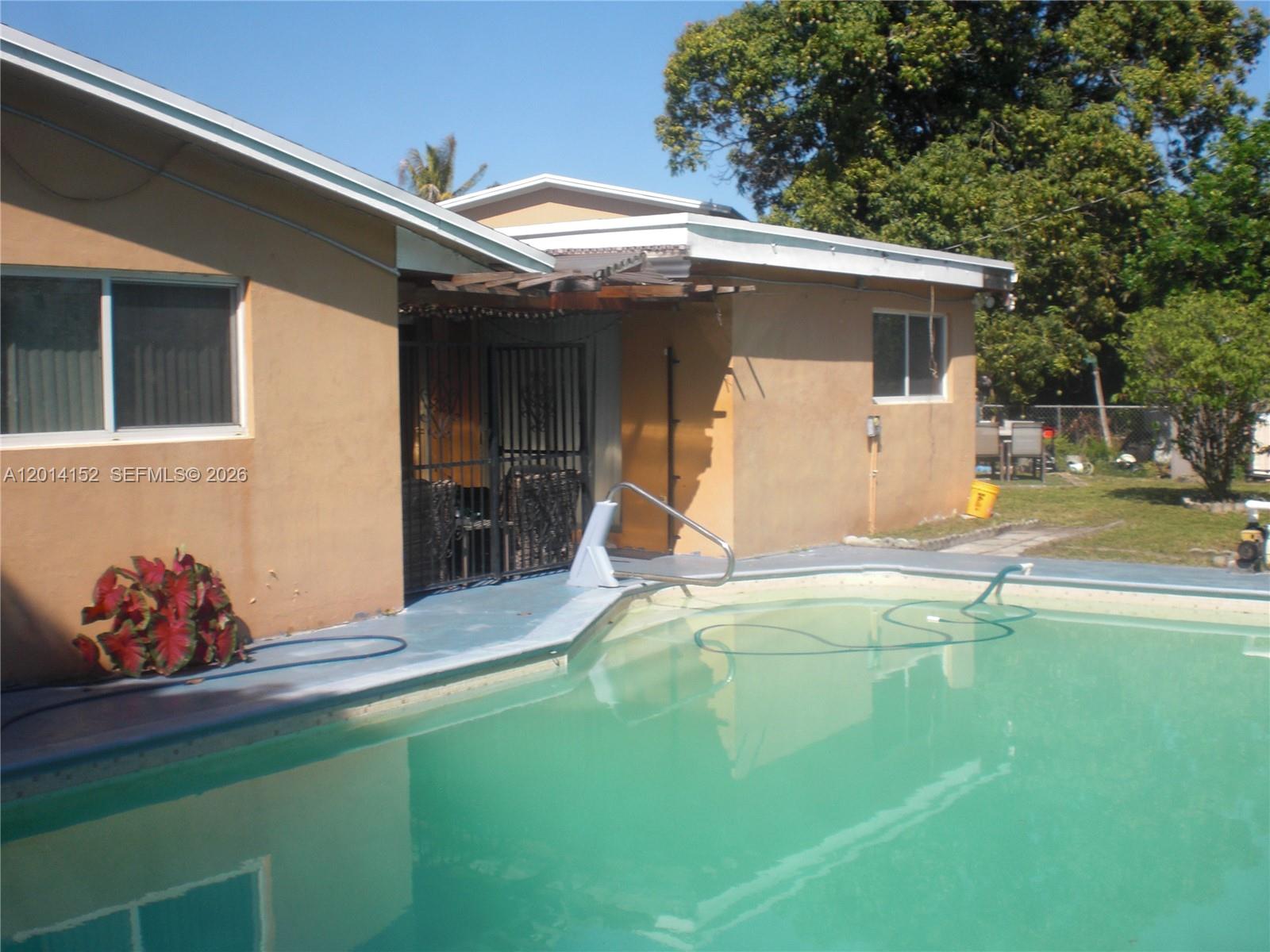 SUNRISE GOLF VILLAGE SEC - Residential