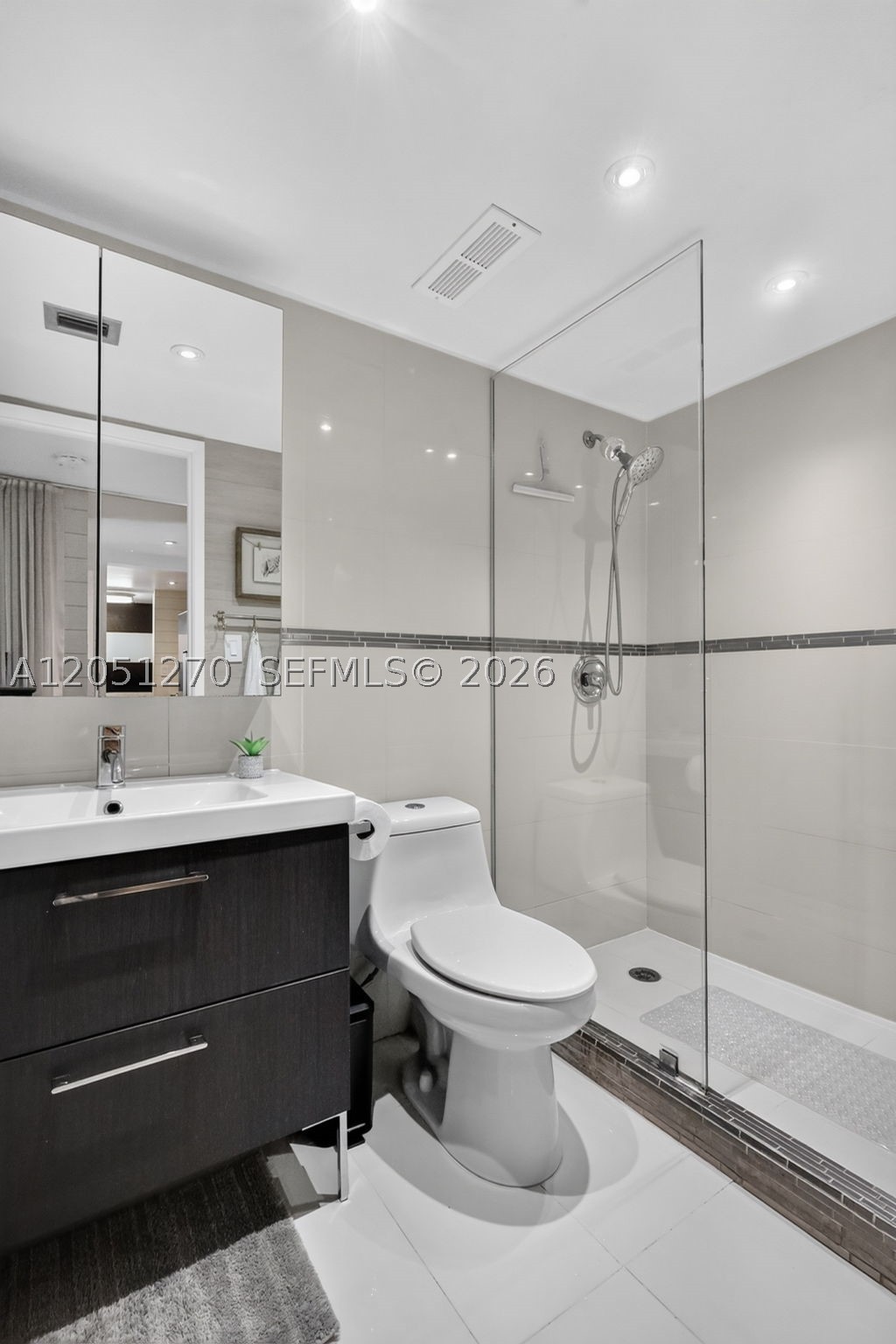 MADISON DOWNTOWN CONDO - Residential
