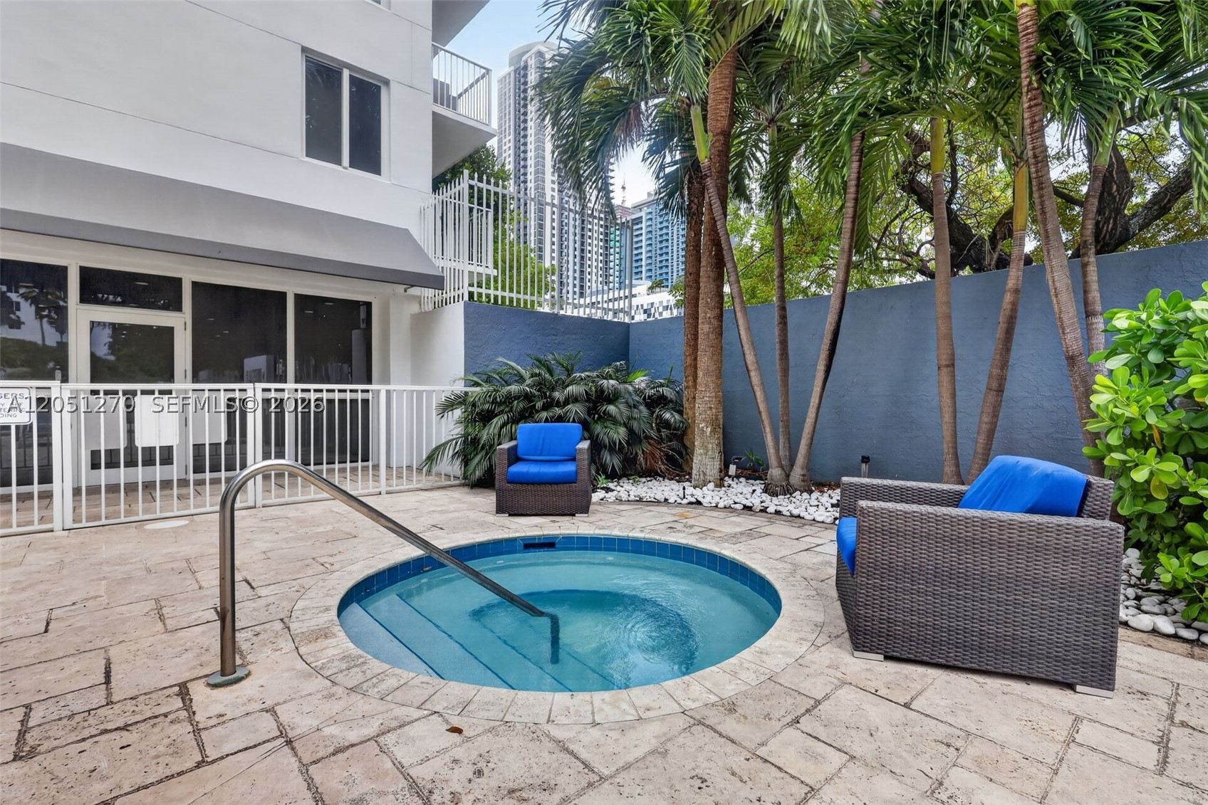 MADISON DOWNTOWN CONDO - Residential