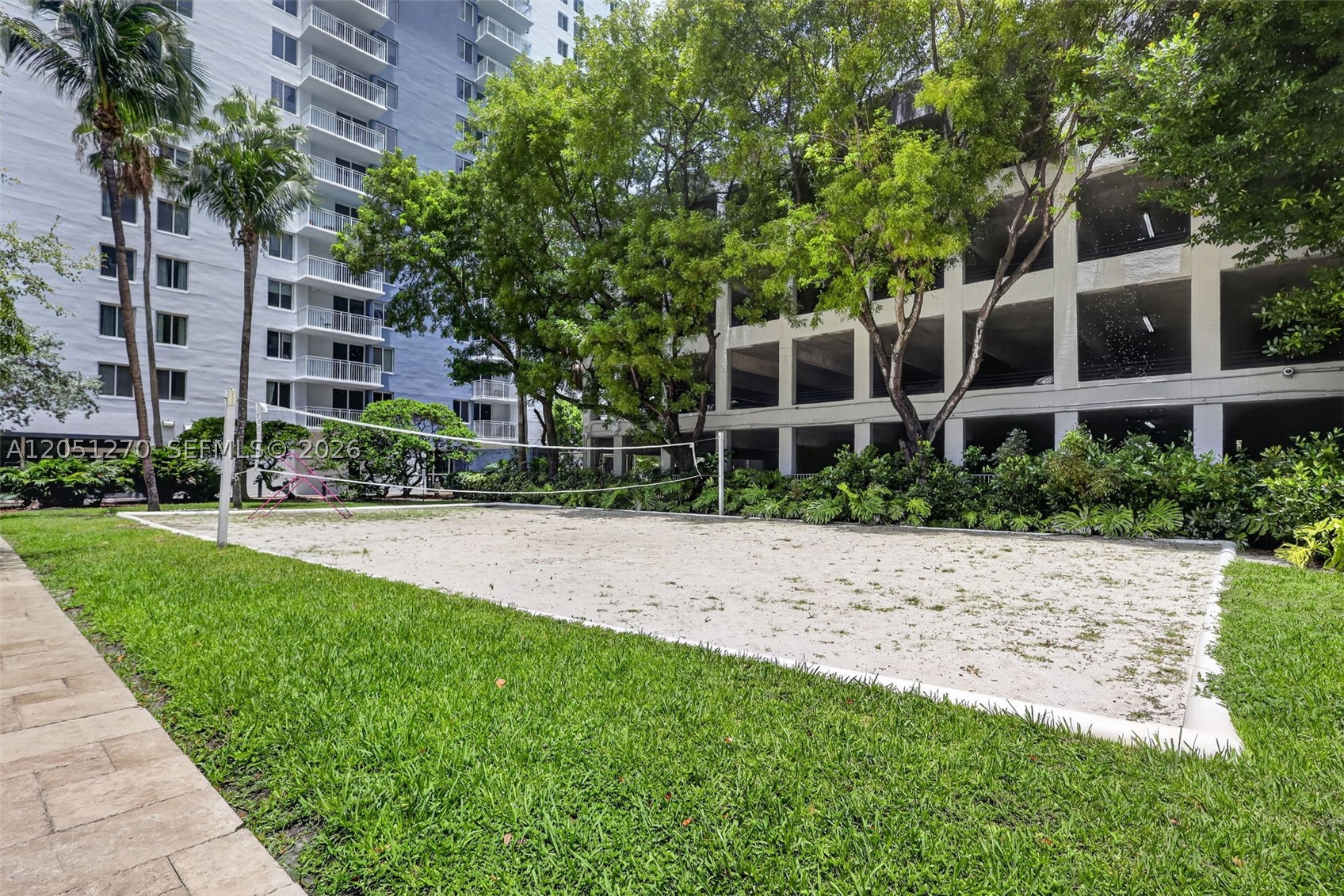 MADISON DOWNTOWN CONDO - Residential