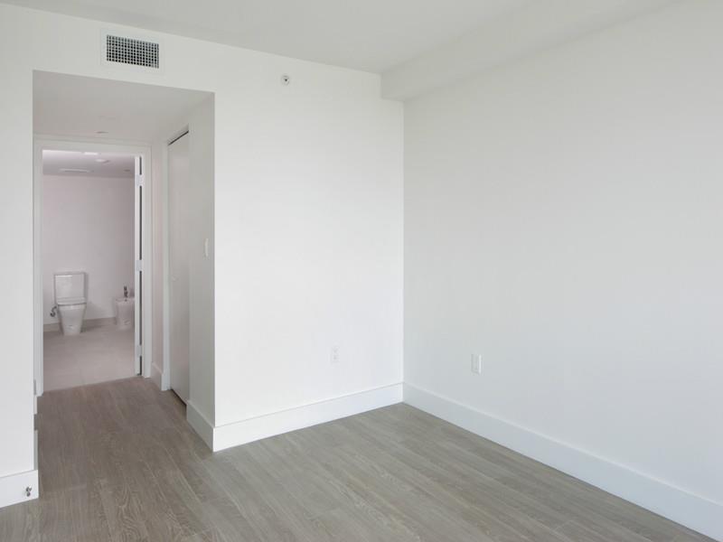 BAY HARBOR ISLAND - Residential Lease