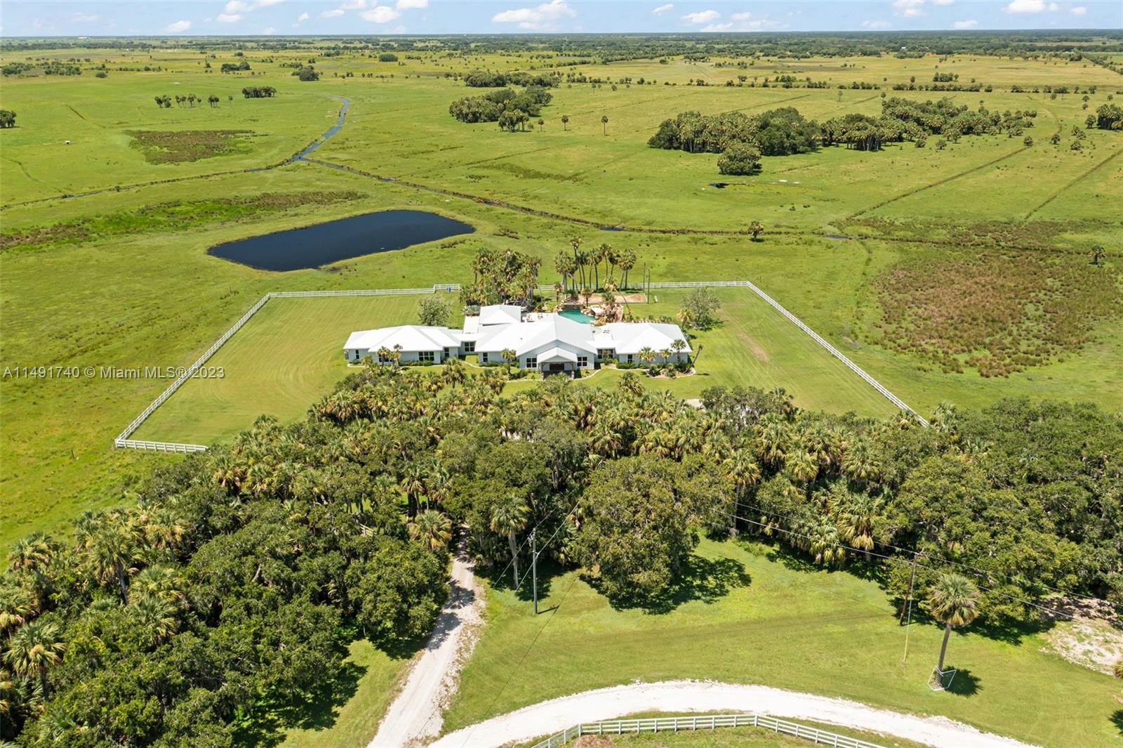 NO SUBDIVISION - Residential