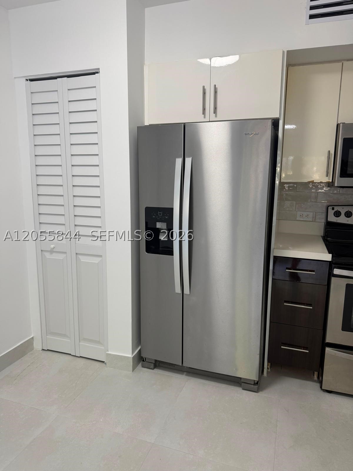 LAKEWOOD AT EMERALD HILLS - Residential Lease