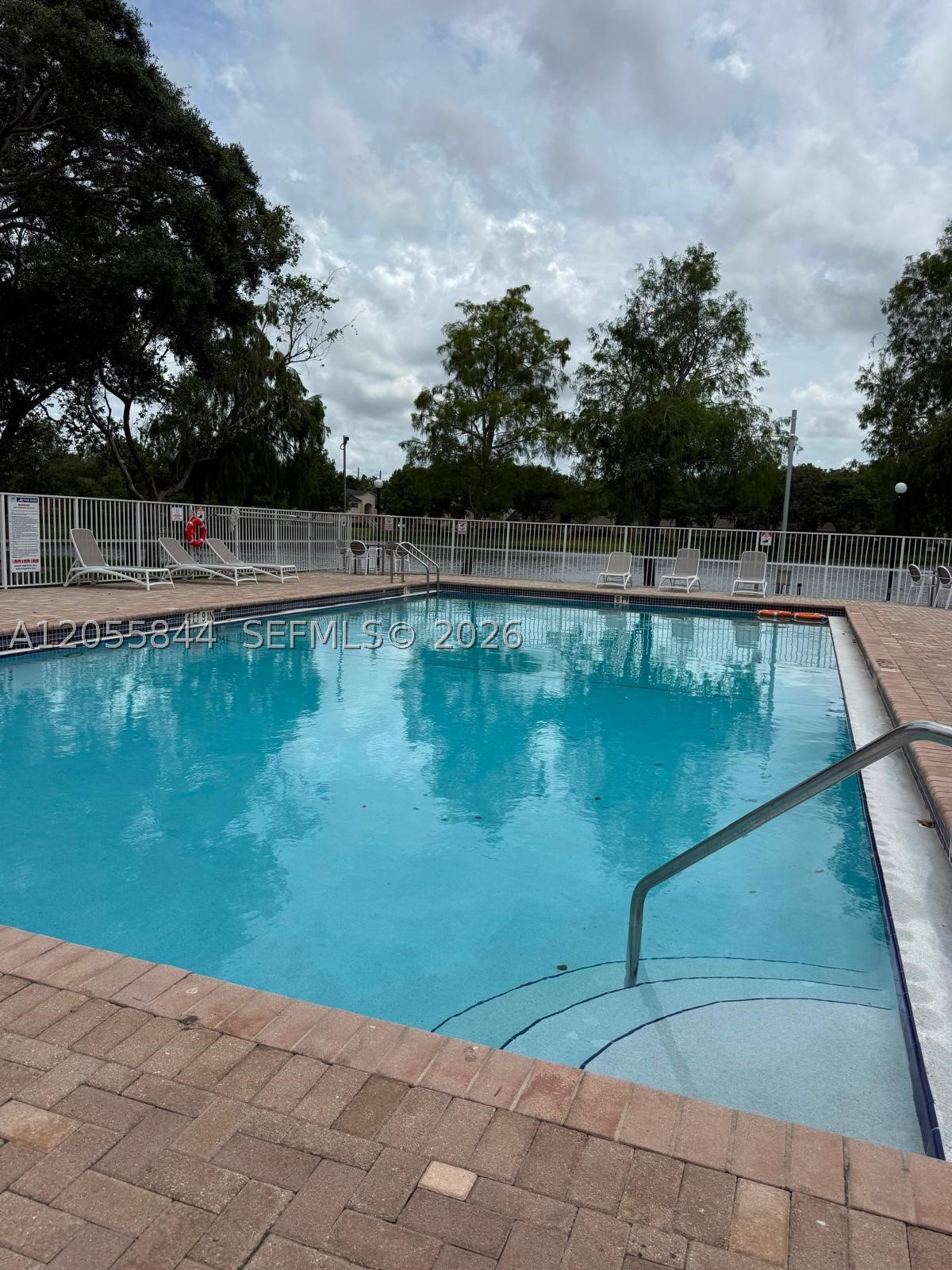 LAKEWOOD AT EMERALD HILLS - Residential Lease
