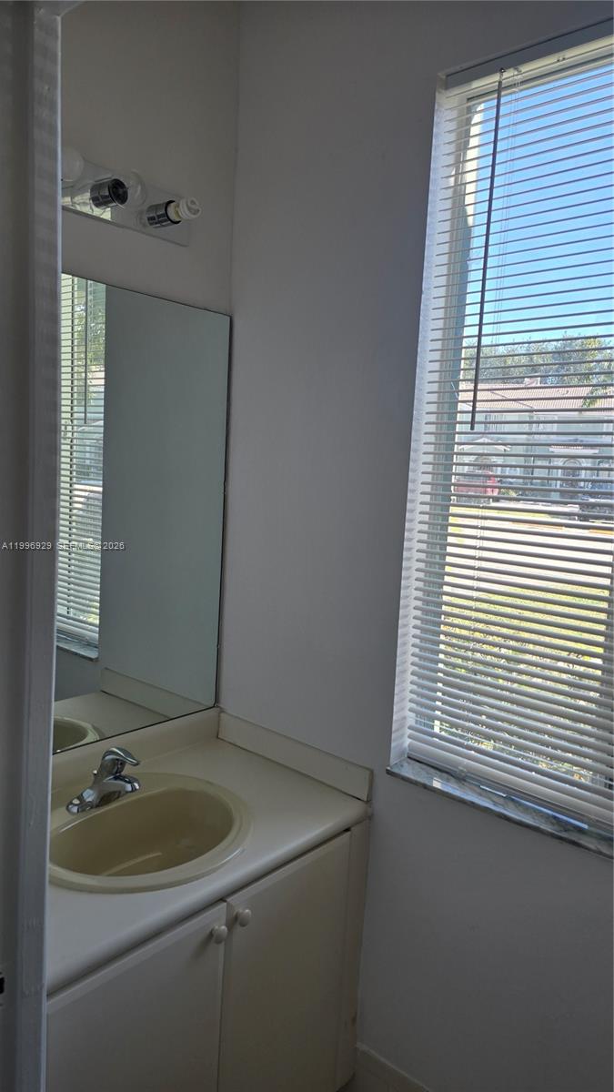 SHOMA TOWNHOMES AT KEYSCO - Residential