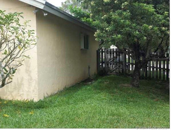 CORAL WOODS - Residential Lease