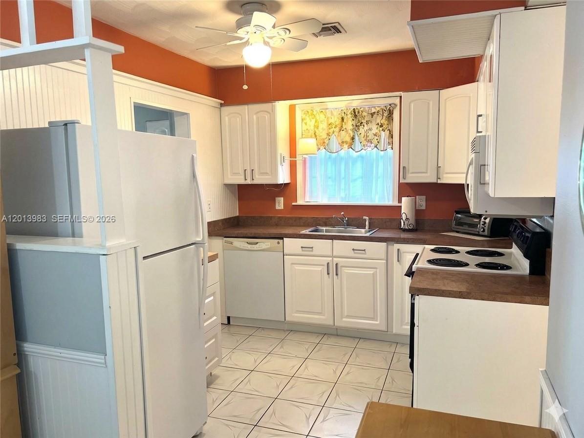 SOUTH BROWARD RANCHES - Residential
