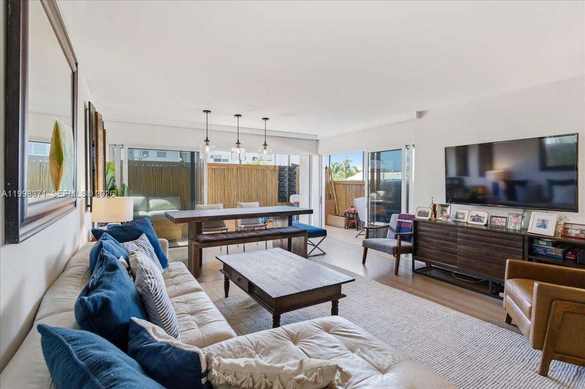 GALEN BREAKERS CONDO - Residential