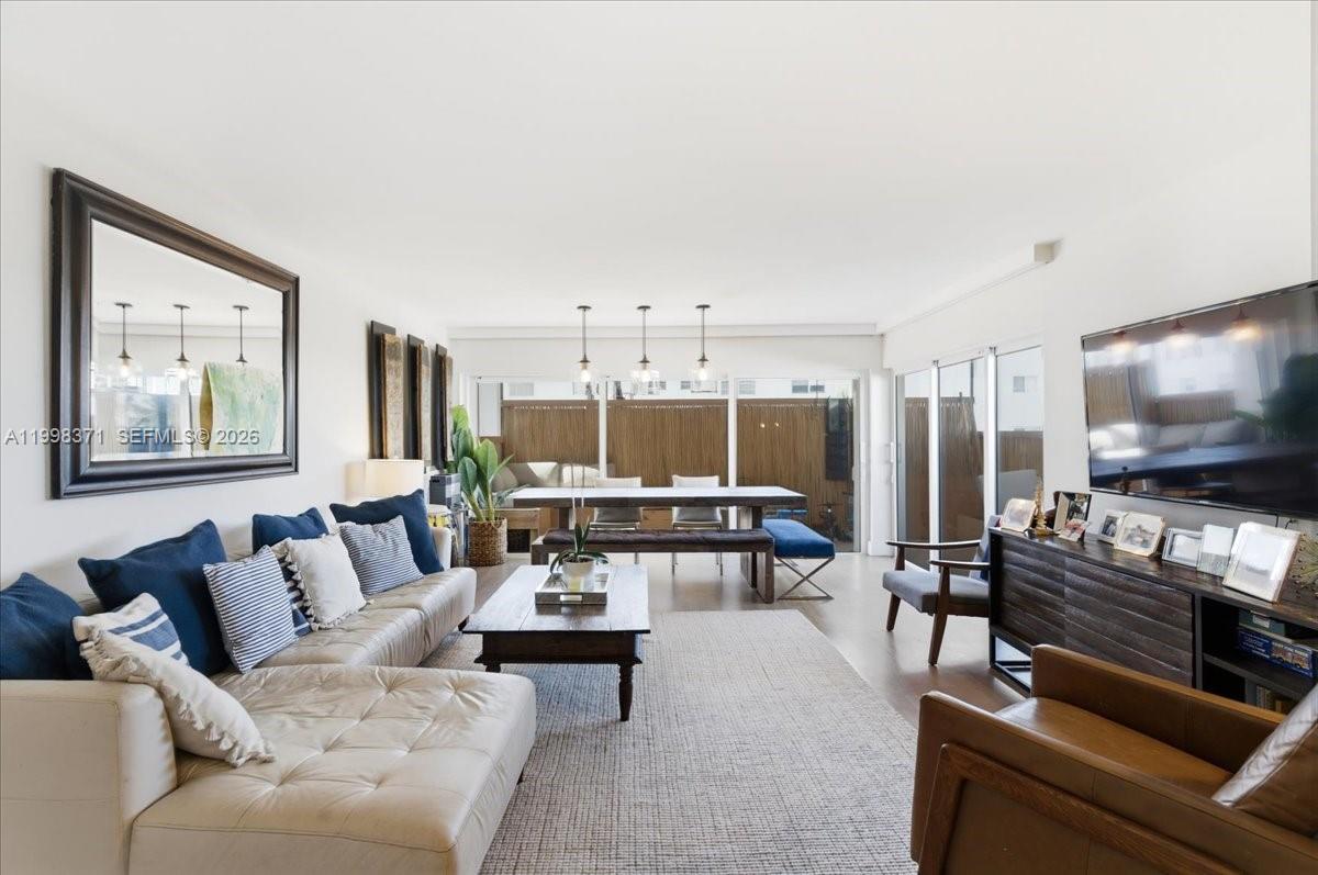 GALEN BREAKERS CONDO - Residential