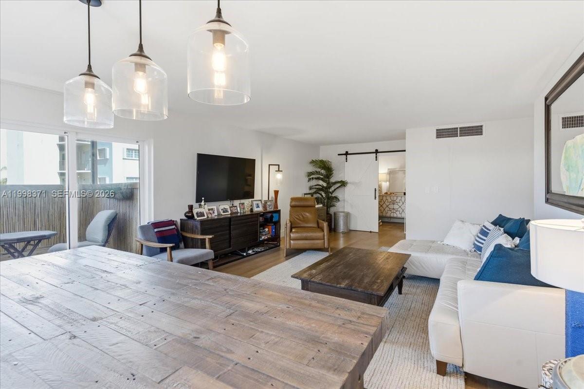 GALEN BREAKERS CONDO - Residential