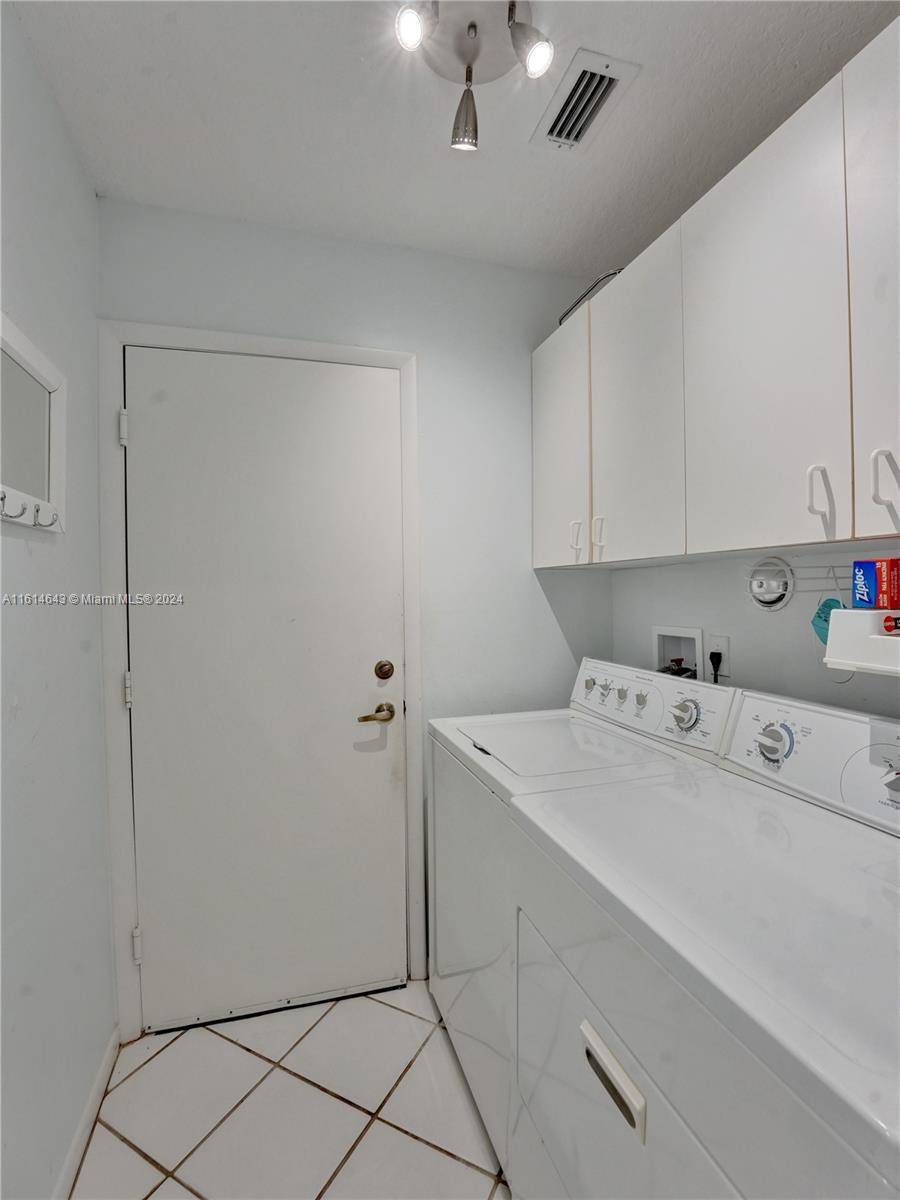 BALBOA POINT BOCA GOLF & - Residential