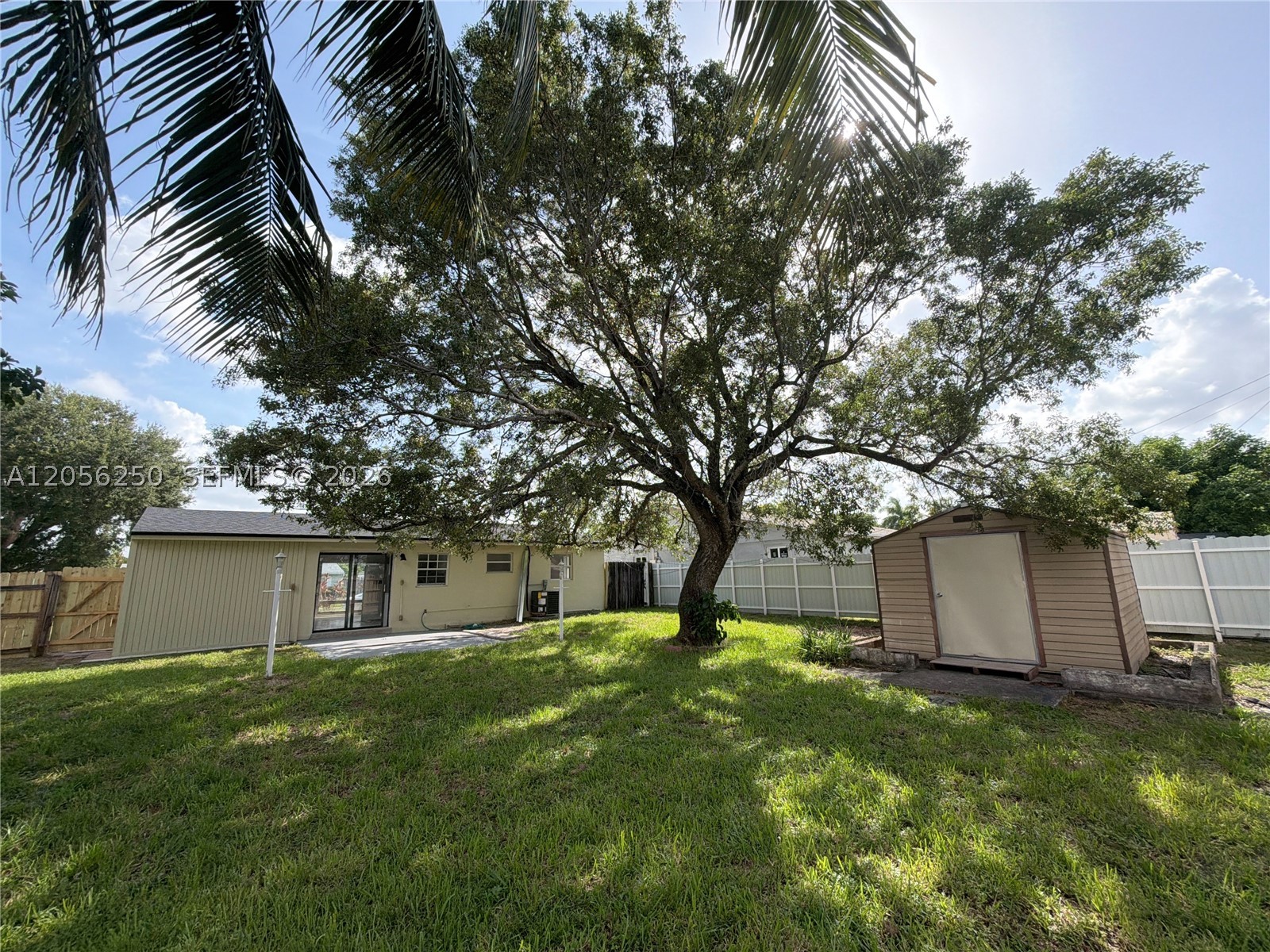 BROADVIEW PARK - Residential