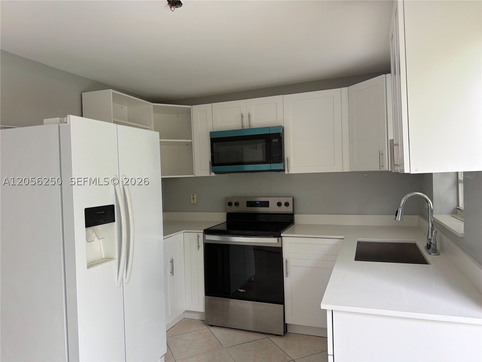 BROADVIEW PARK - Residential