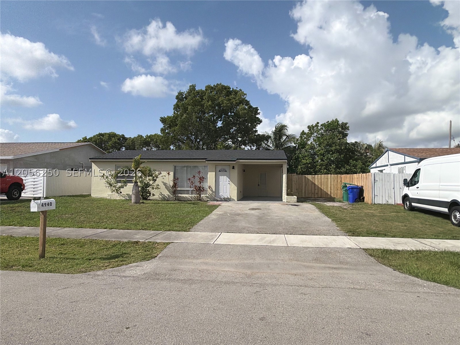 BROADVIEW PARK - Residential