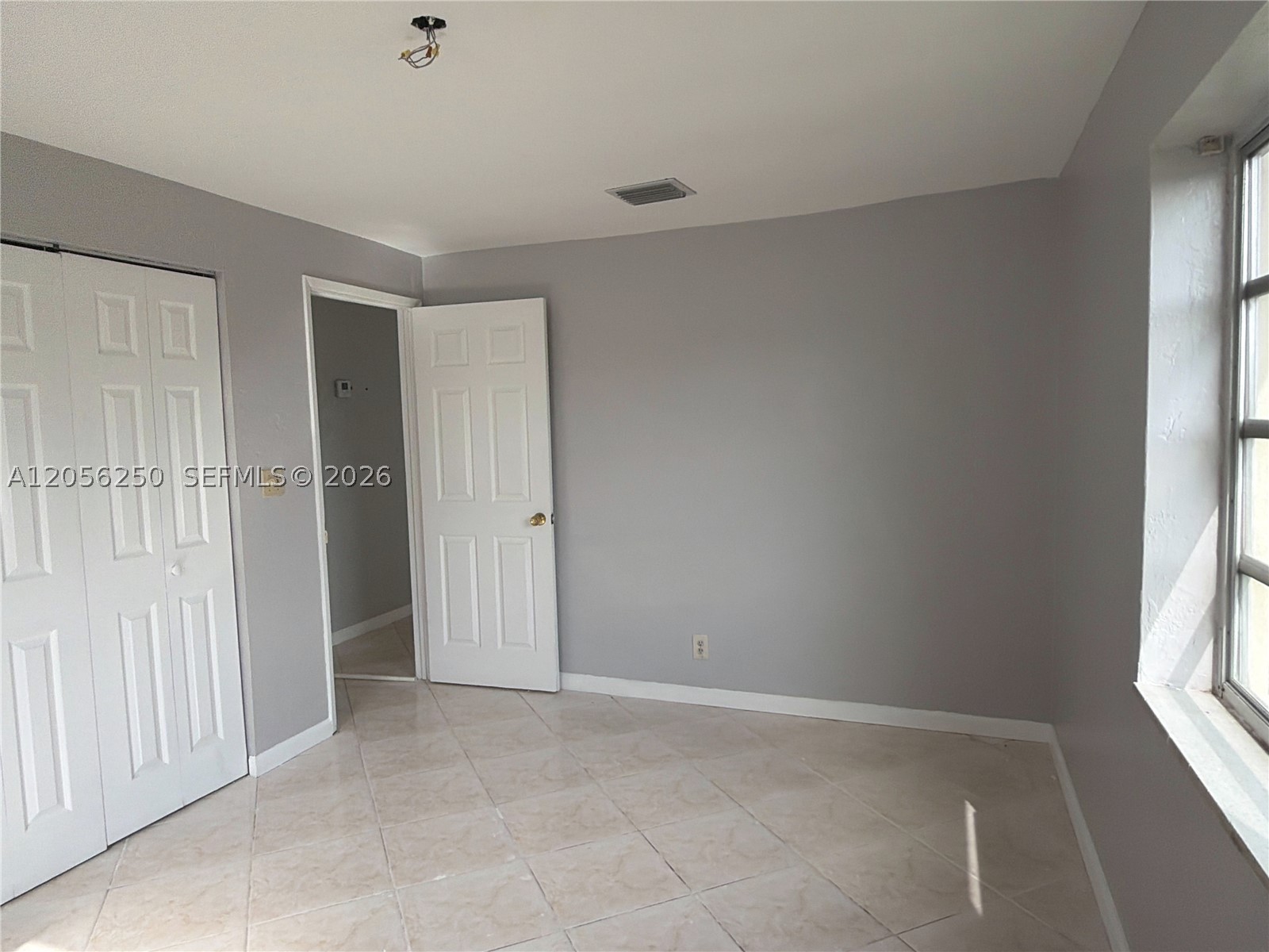 BROADVIEW PARK - Residential