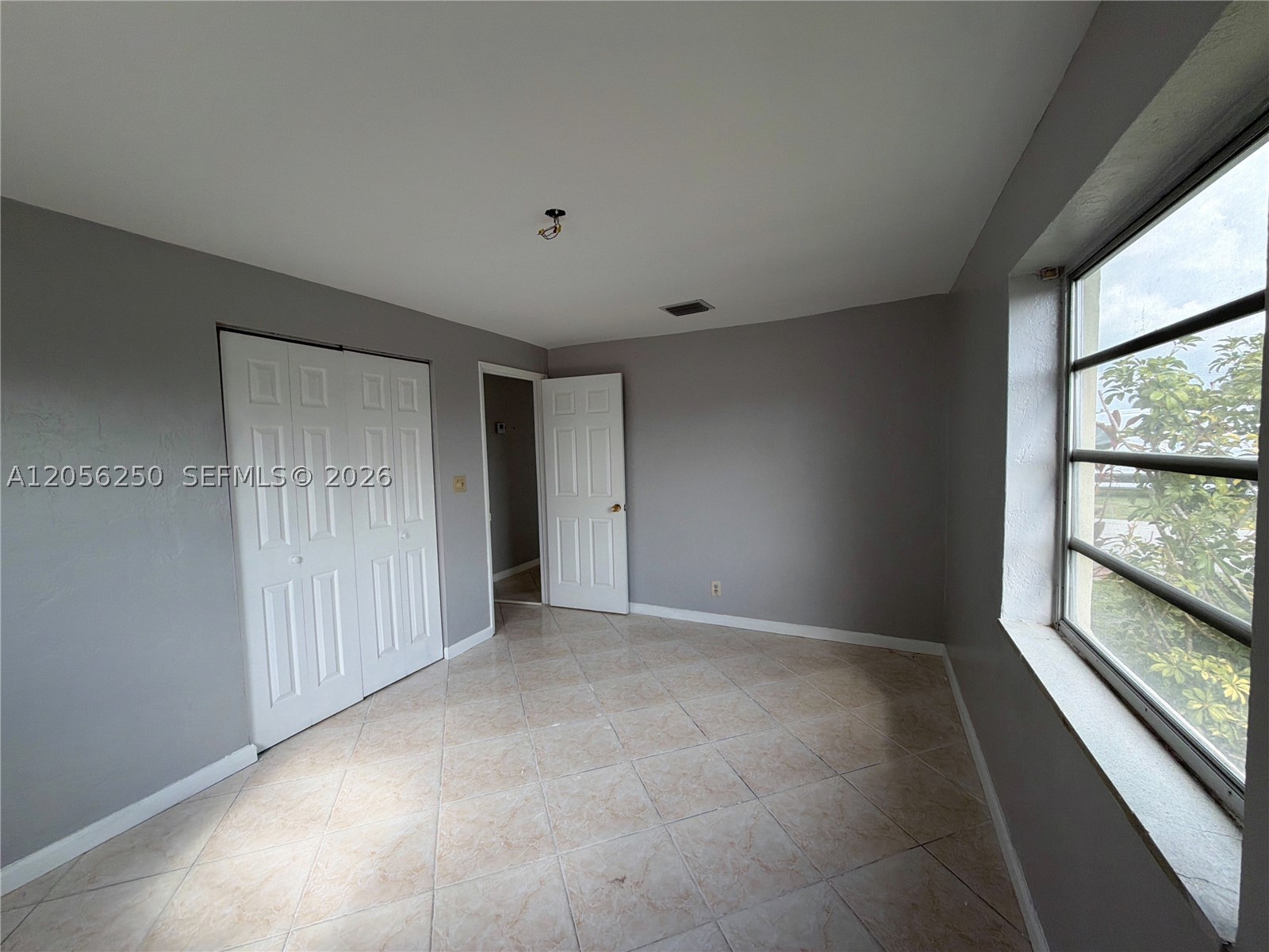 BROADVIEW PARK - Residential