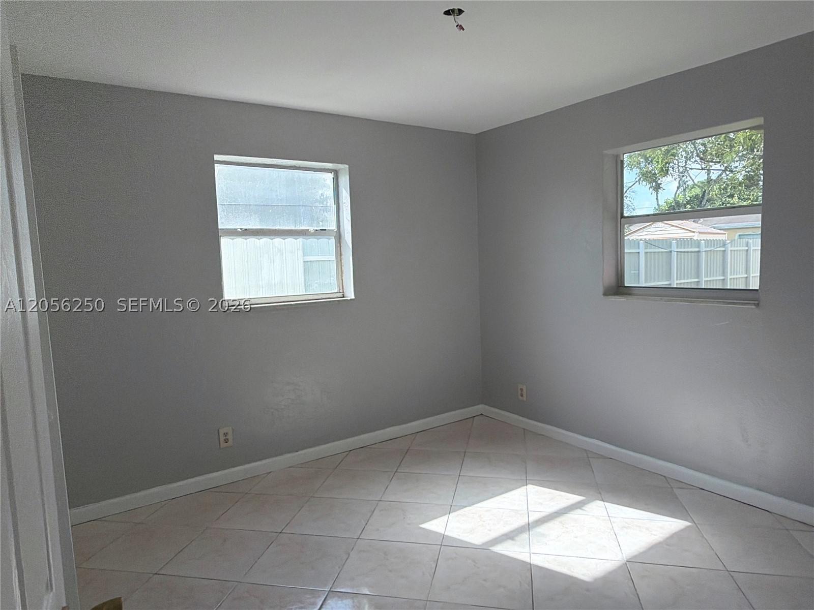 BROADVIEW PARK - Residential