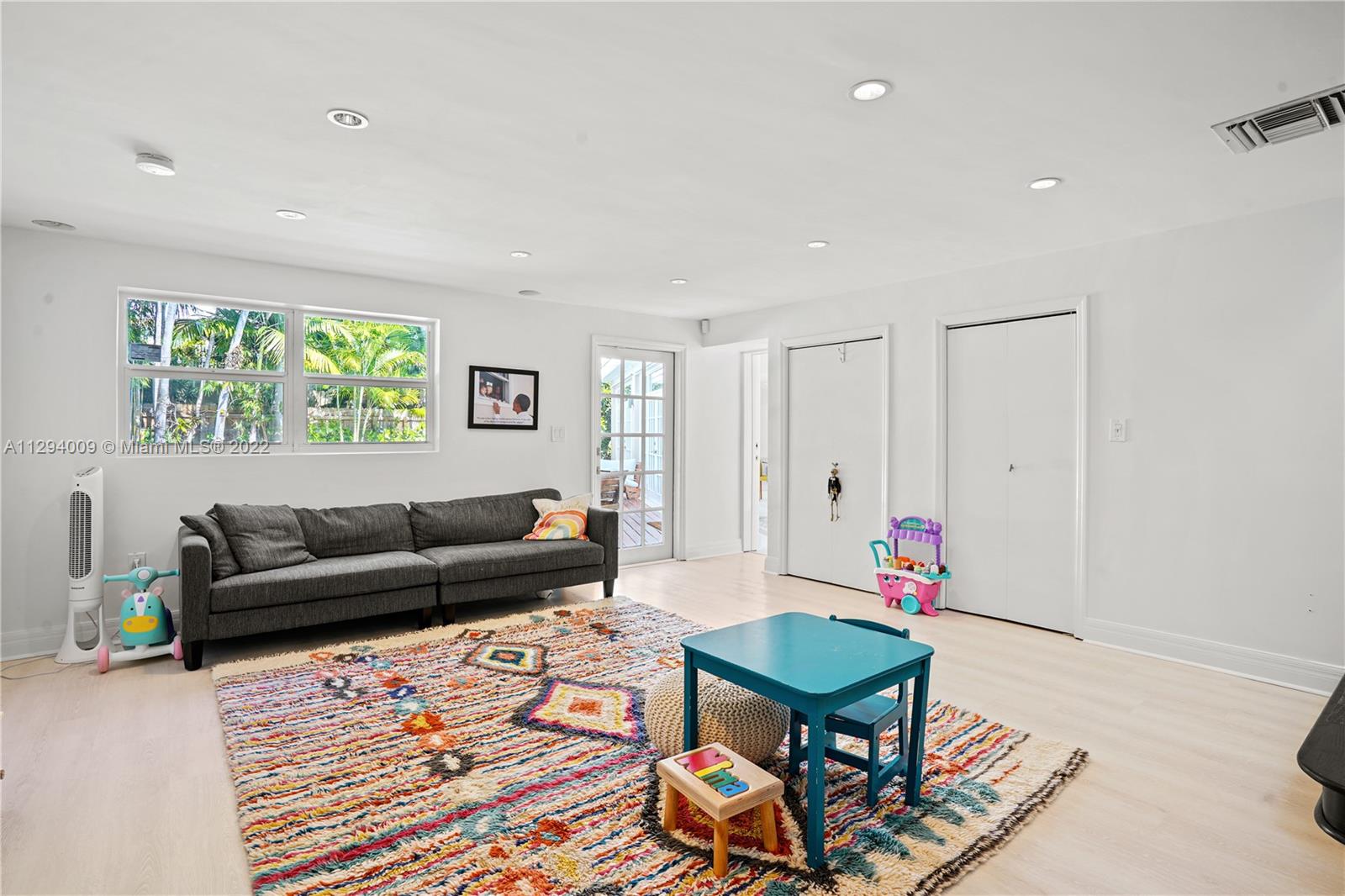 E M PATTISONS - Residential