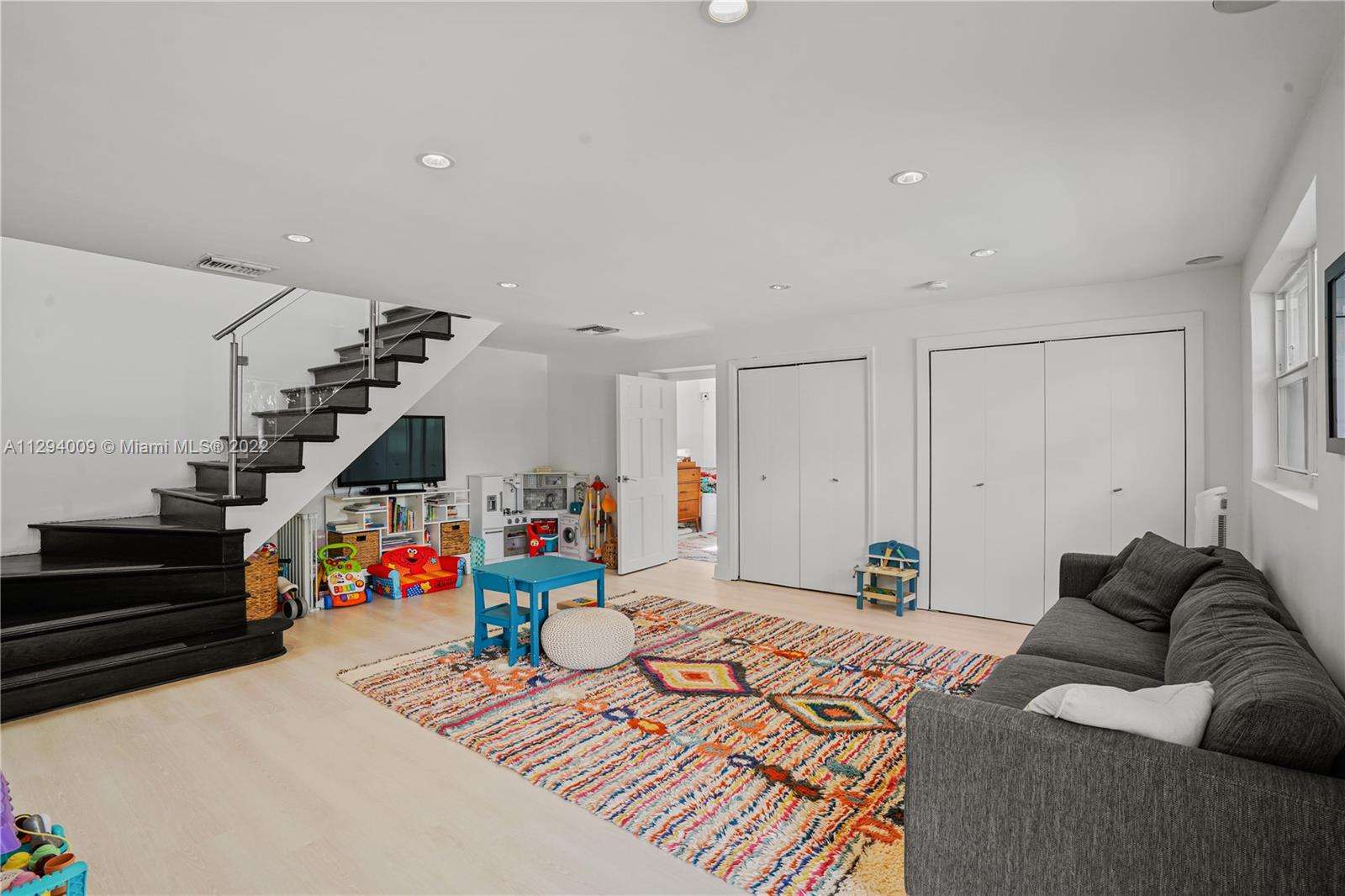 E M PATTISONS - Residential