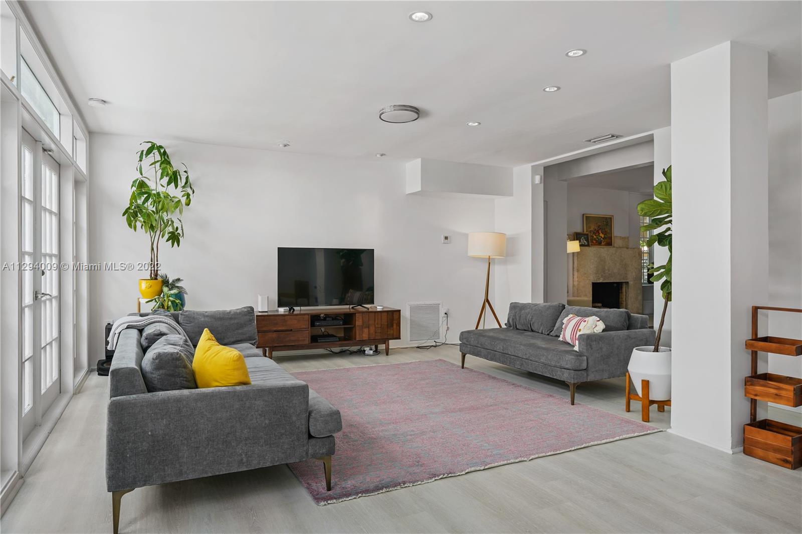 E M PATTISONS - Residential