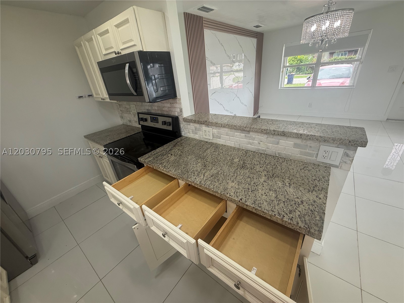 LEE BELL HOMES - Residential Lease