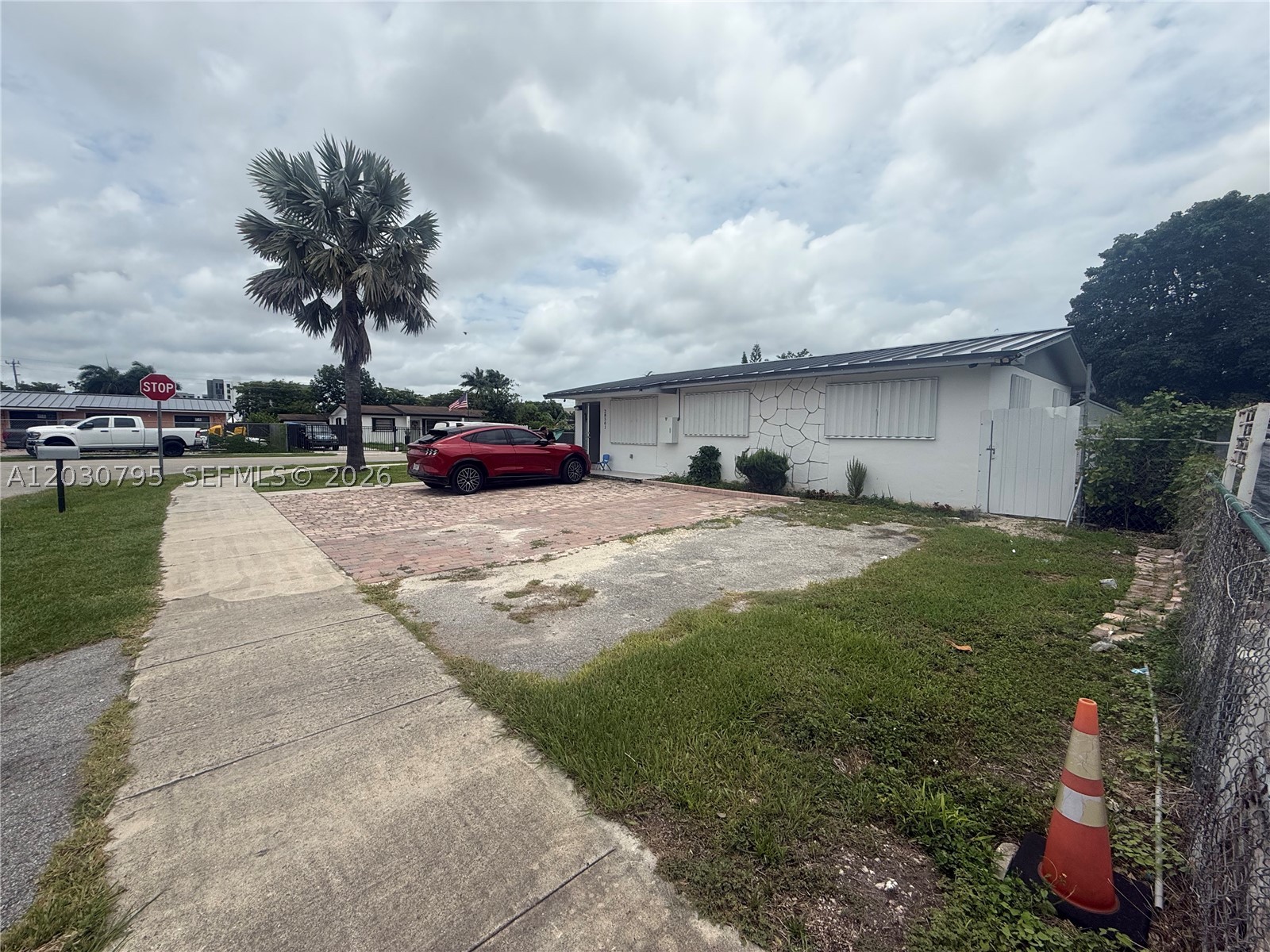 LEE BELL HOMES - Residential Lease
