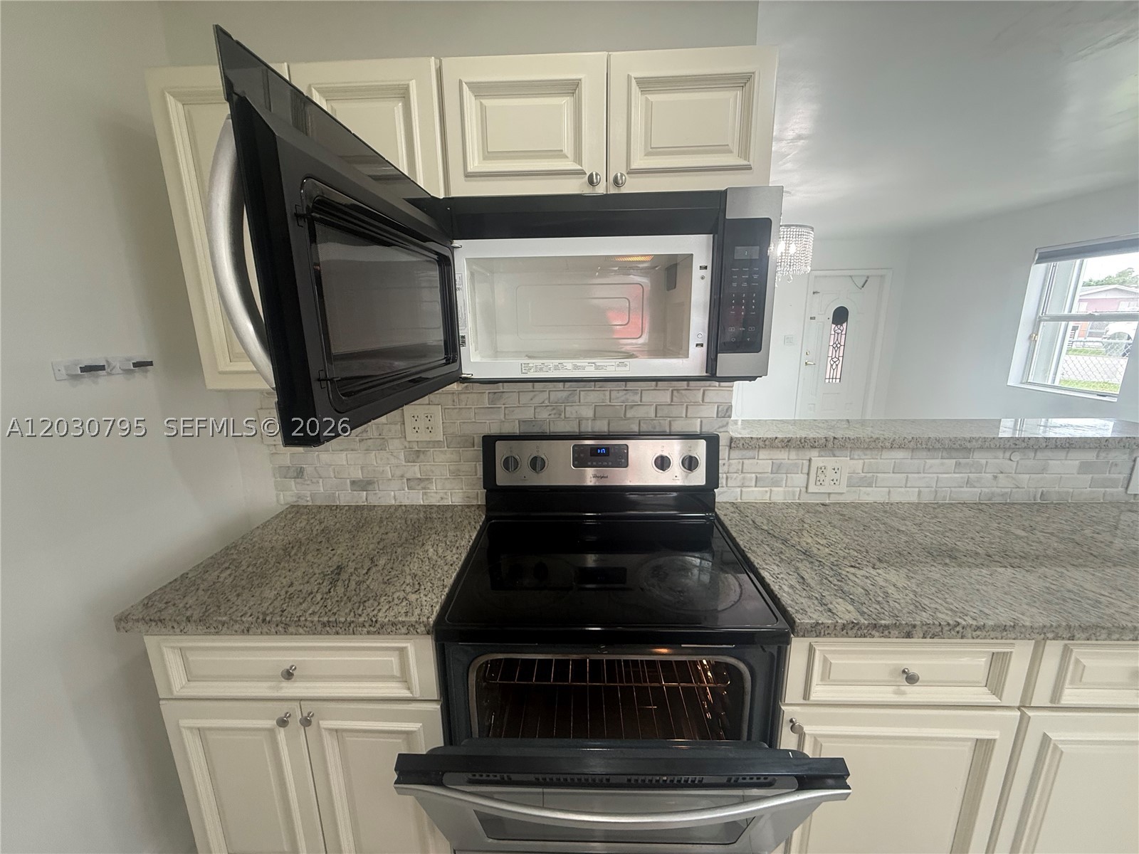 LEE BELL HOMES - Residential Lease
