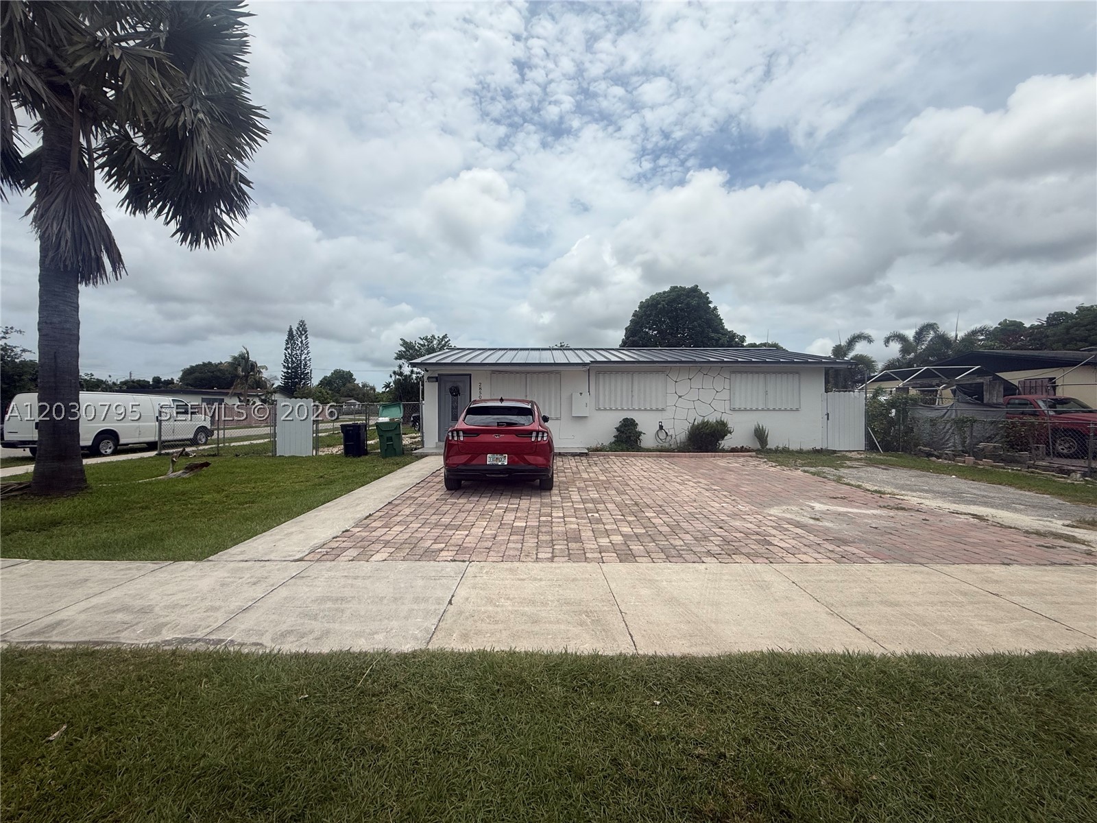 LEE BELL HOMES - Residential Lease