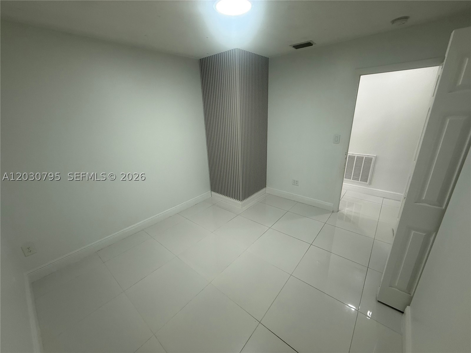 LEE BELL HOMES - Residential Lease
