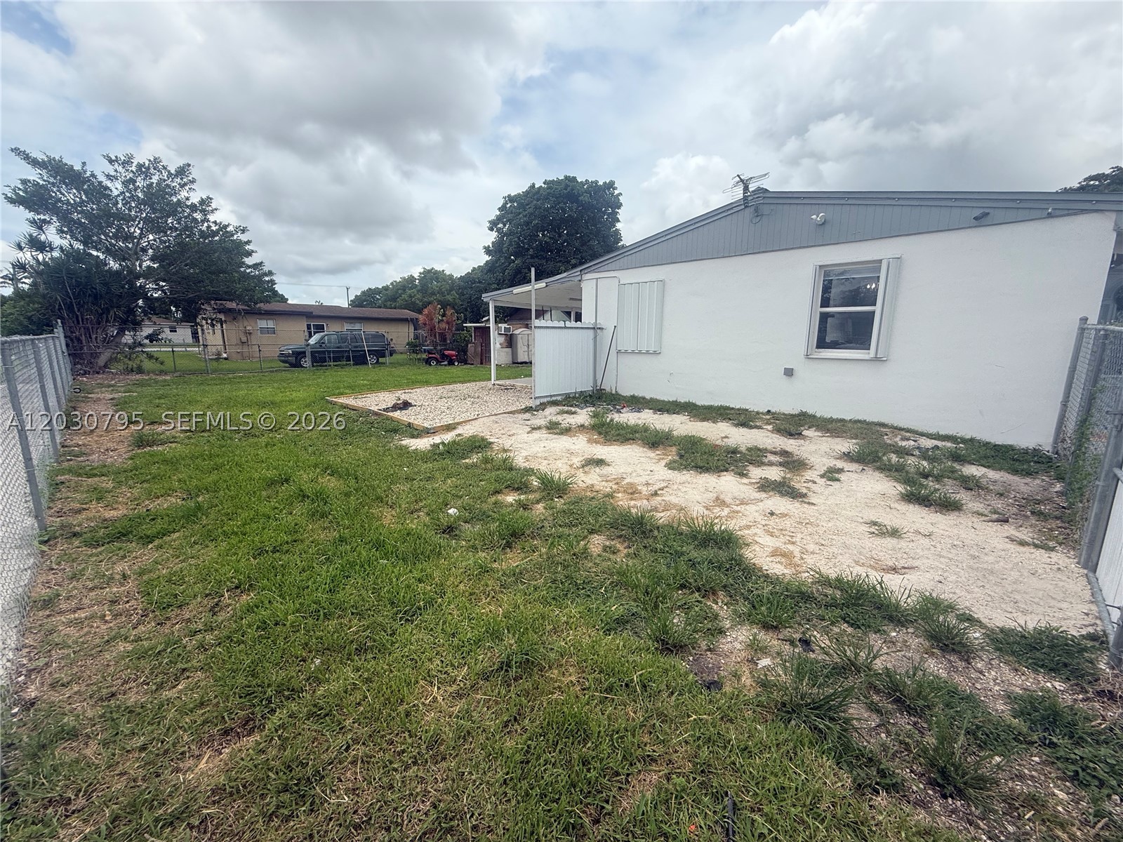 LEE BELL HOMES - Residential Lease